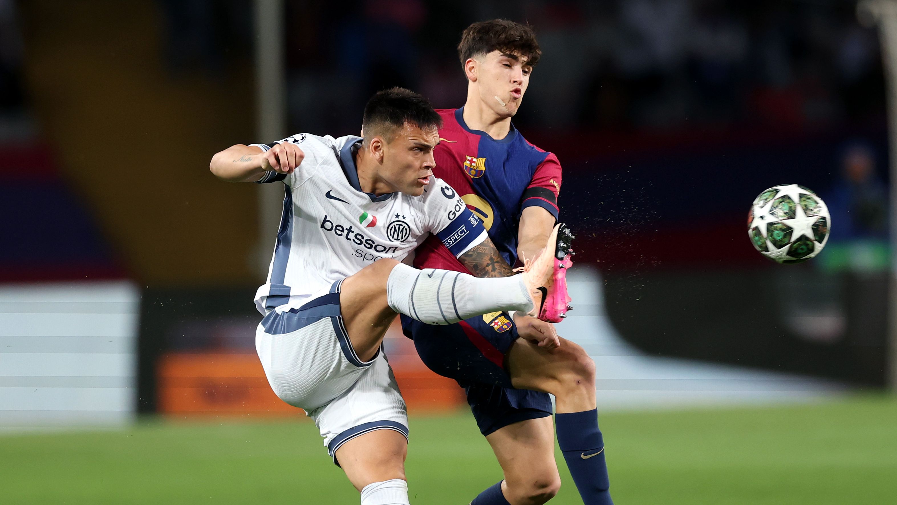 FC Barcelona v FC Internazionale Milano - UEFA Champions League 2024/25 Semi Final First Leg