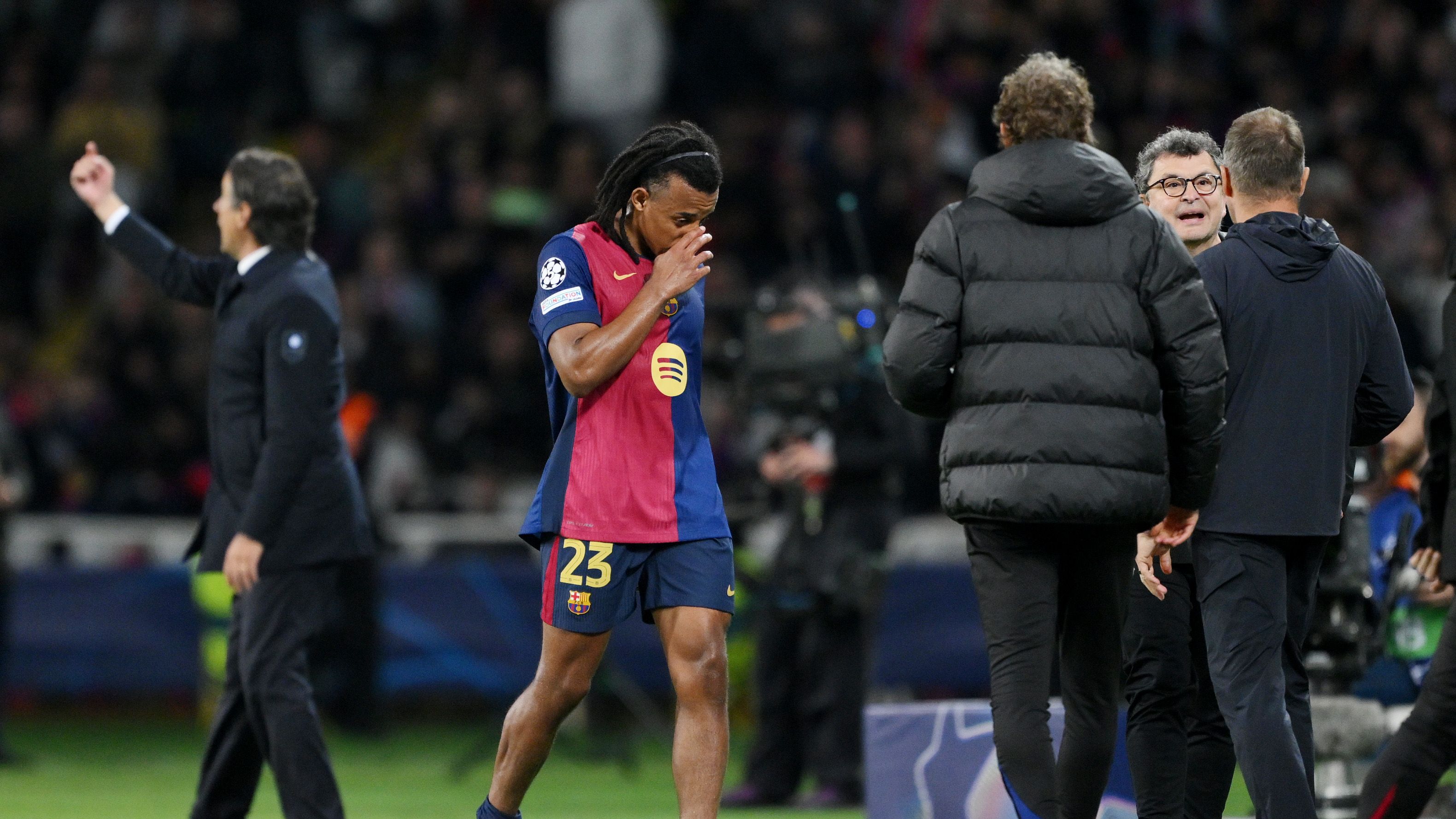 FC Barcelona v FC Internazionale Milano - UEFA Champions League 2024/25 Semi Final First Leg