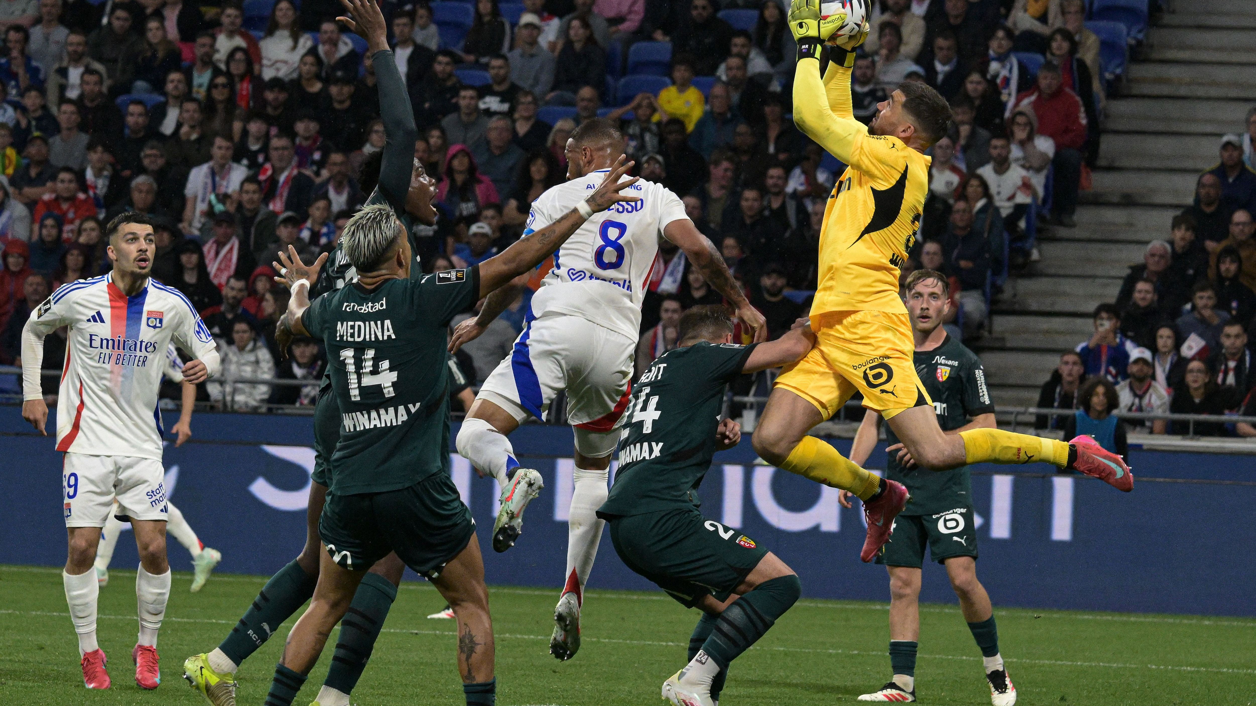 FBL-FRA-LIGUE1-LYON-LENS