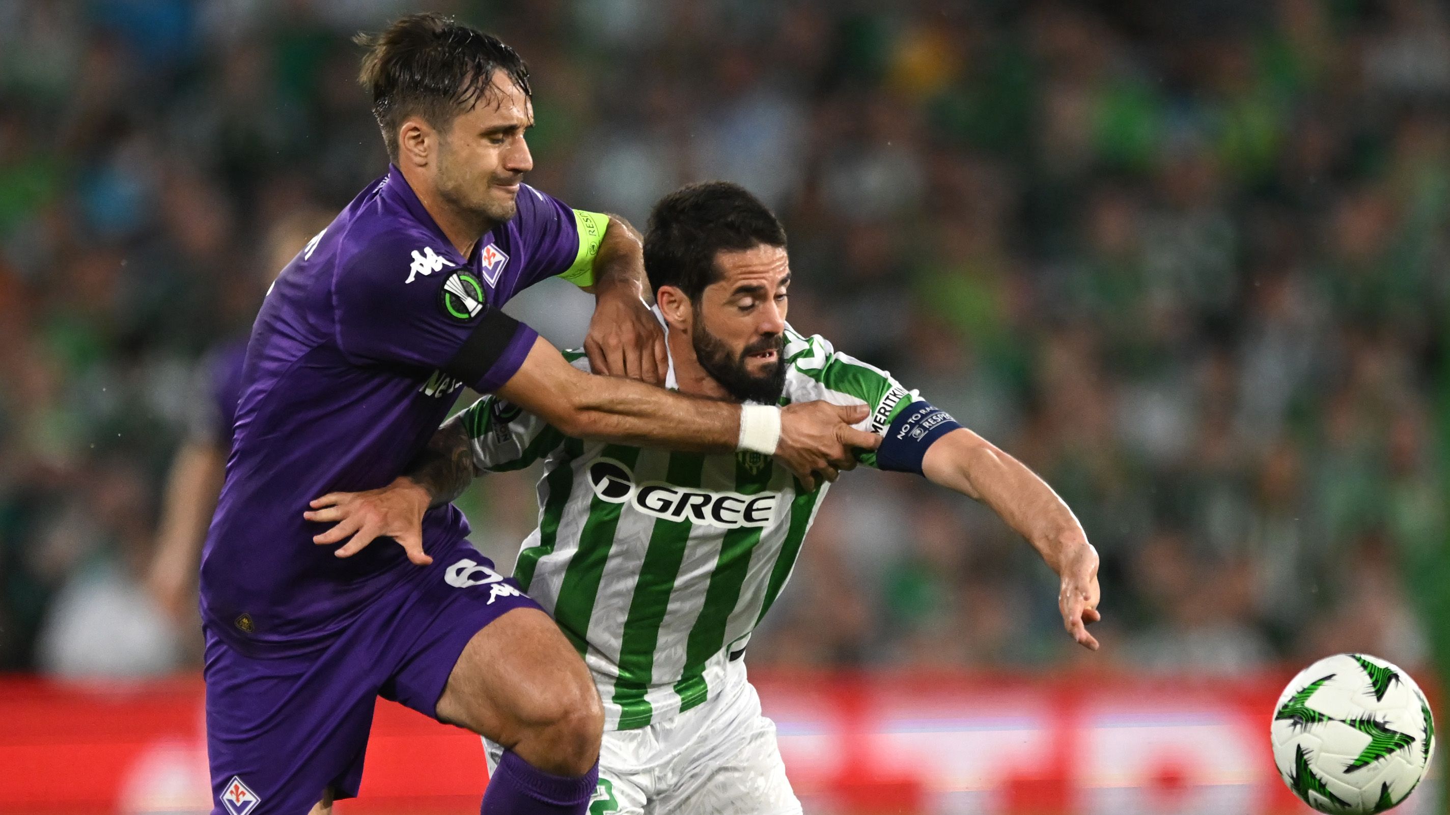 Real Betis Balompie v ACF Fiorentina - UEFA Conference League 2024/25 Semi Final First Leg