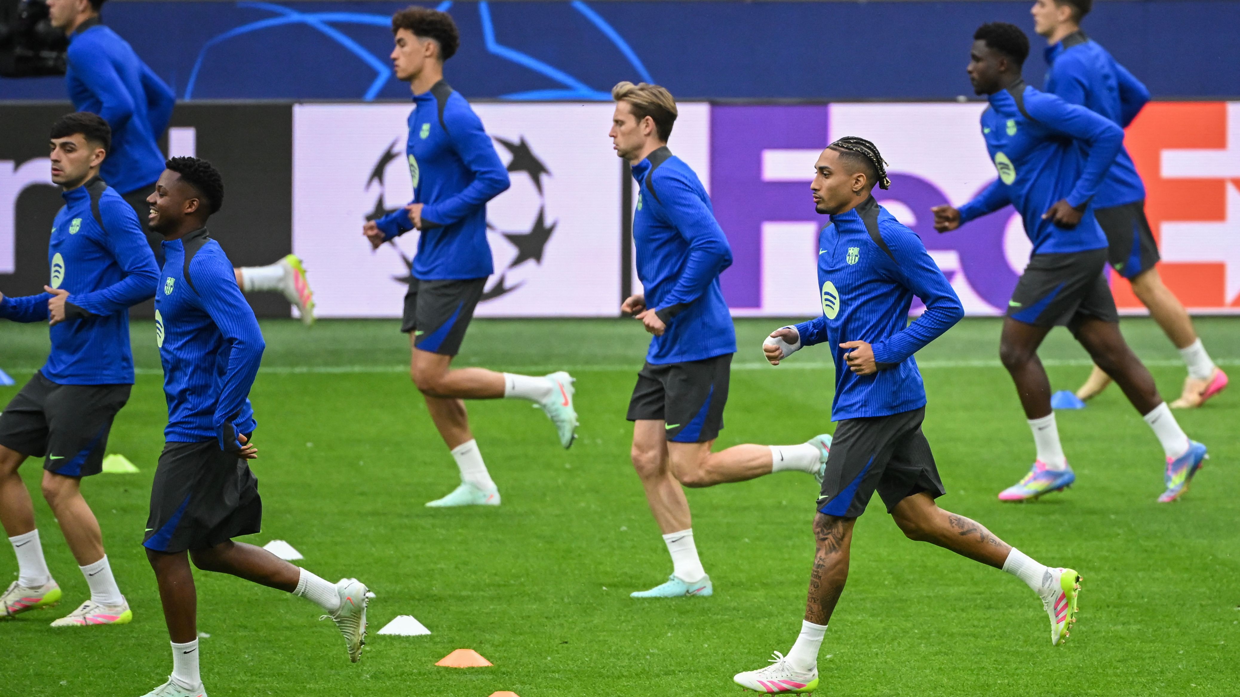 FBL-EUR-C1-BARCELONA-TRAINING