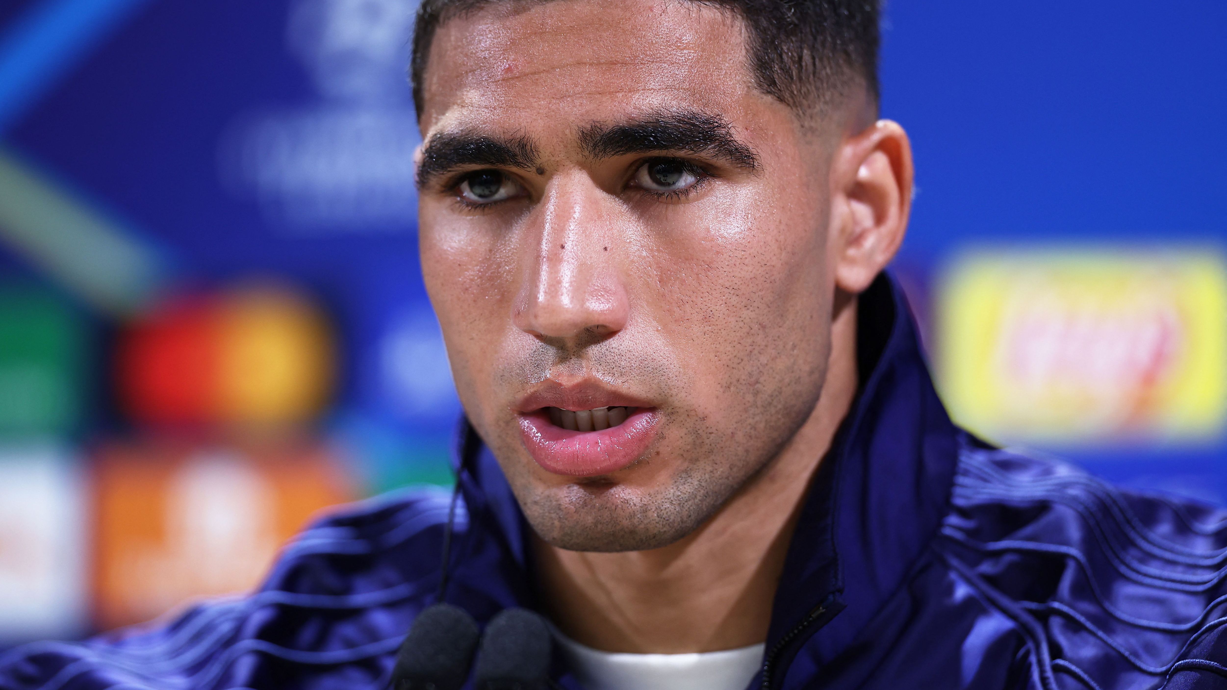 FBL-EUR-C1-PSG-PRESSER