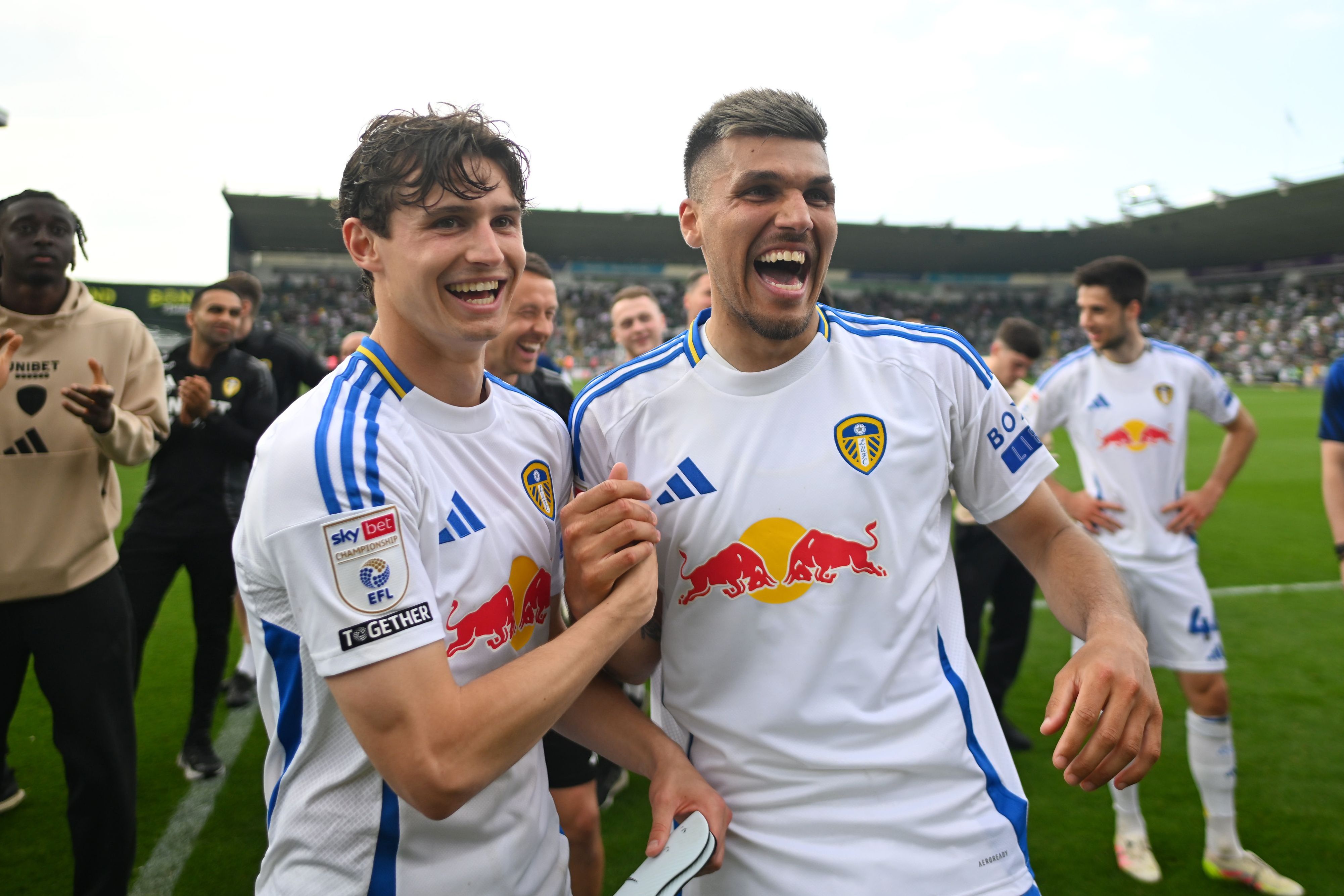 Plymouth Argyle FC v Leeds United FC - Sky Bet Championship