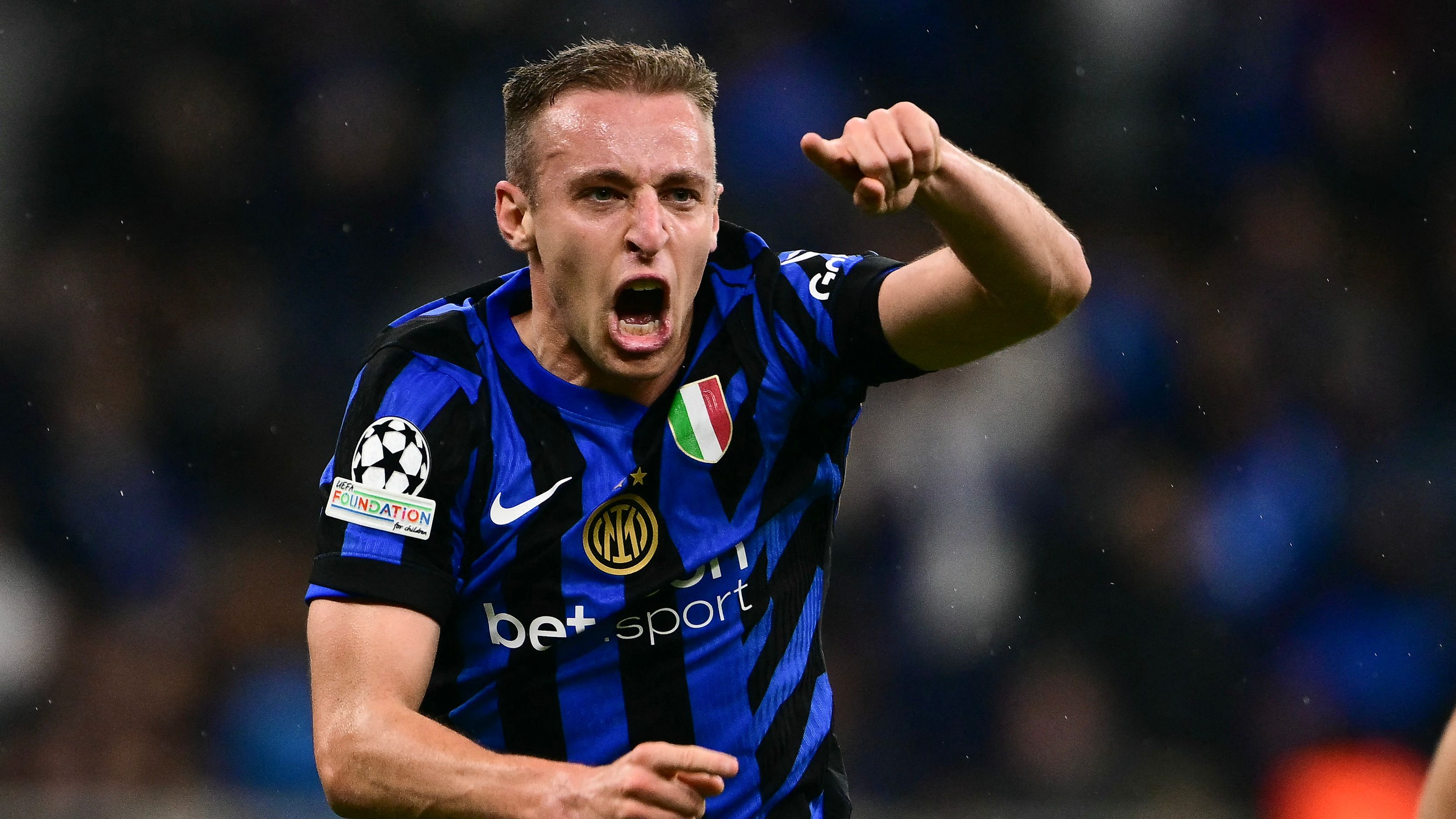 Man Utd to move for Davide Frattesi? Ruben Amorim's side make enquiry for defensive midfielder amid rival interest from Tottenham and Atletico Madrid | Goal.com UK