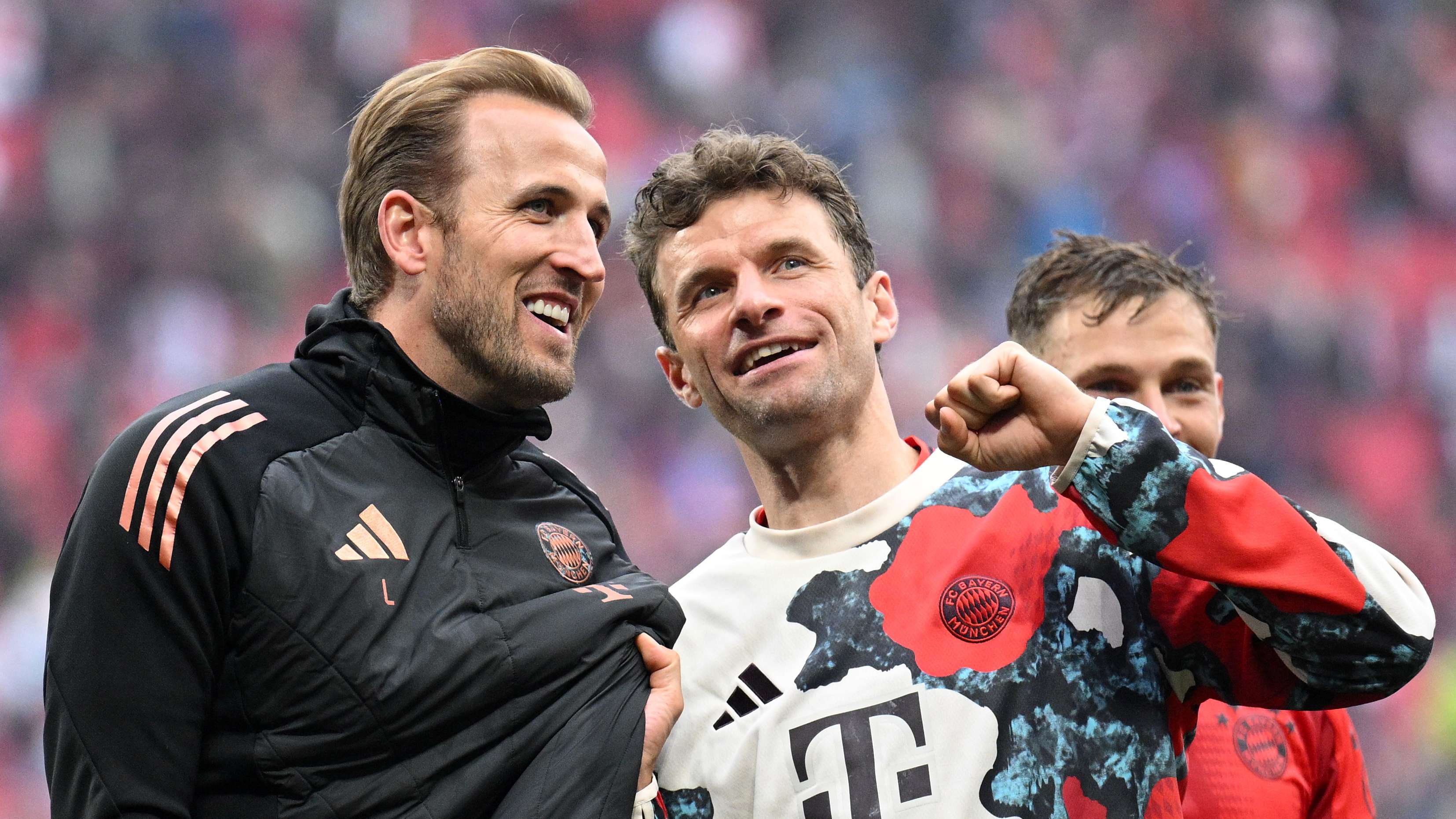 Next week, Harry!' - Thomas Muller makes promise to Harry Kane after Bayern  Munich denied Bundesliga title by last-minute RB Leipzig goal-VYGR