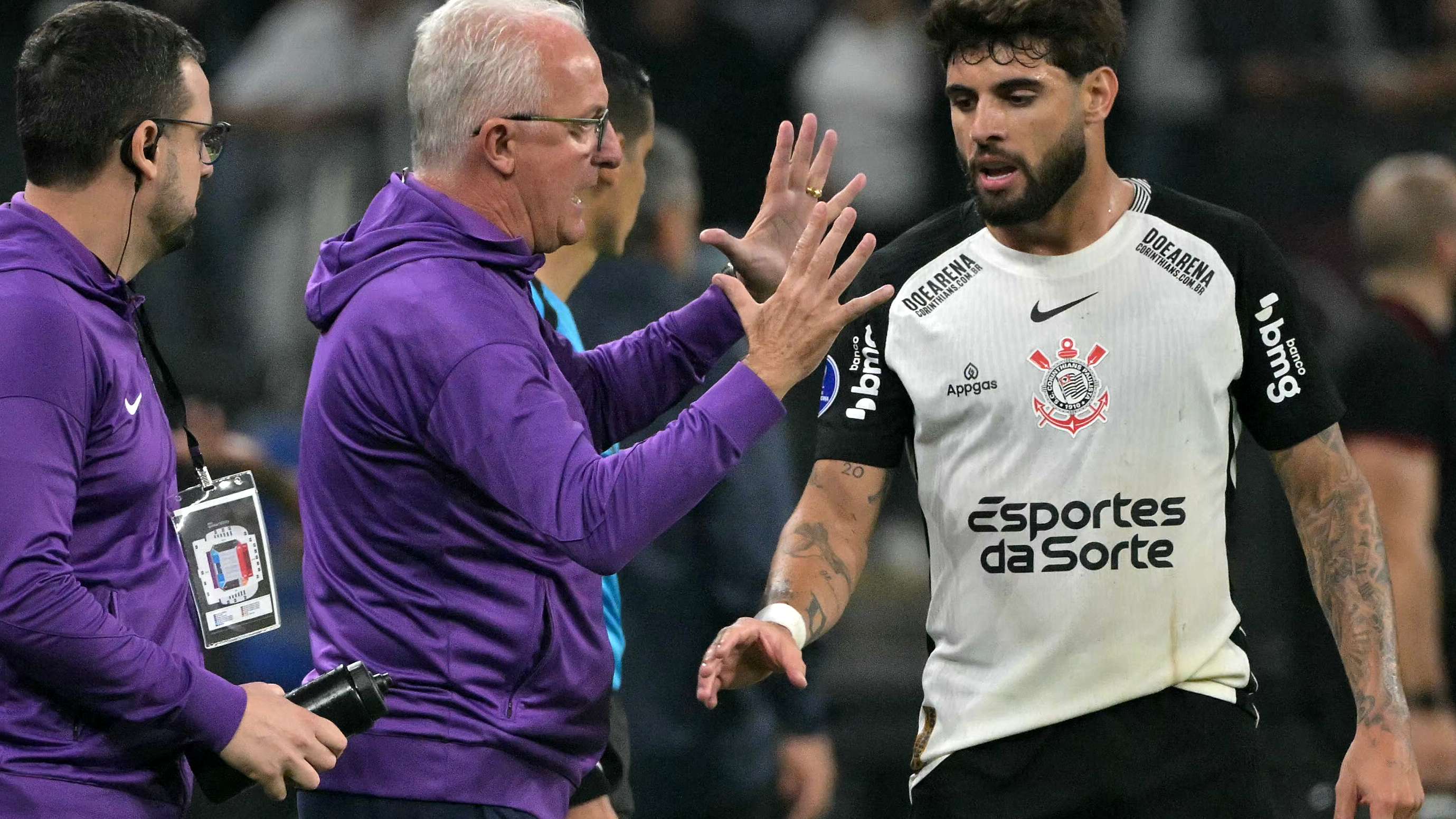 FBL-SUDAMERICANA-CORINTHIANS-AMERICA