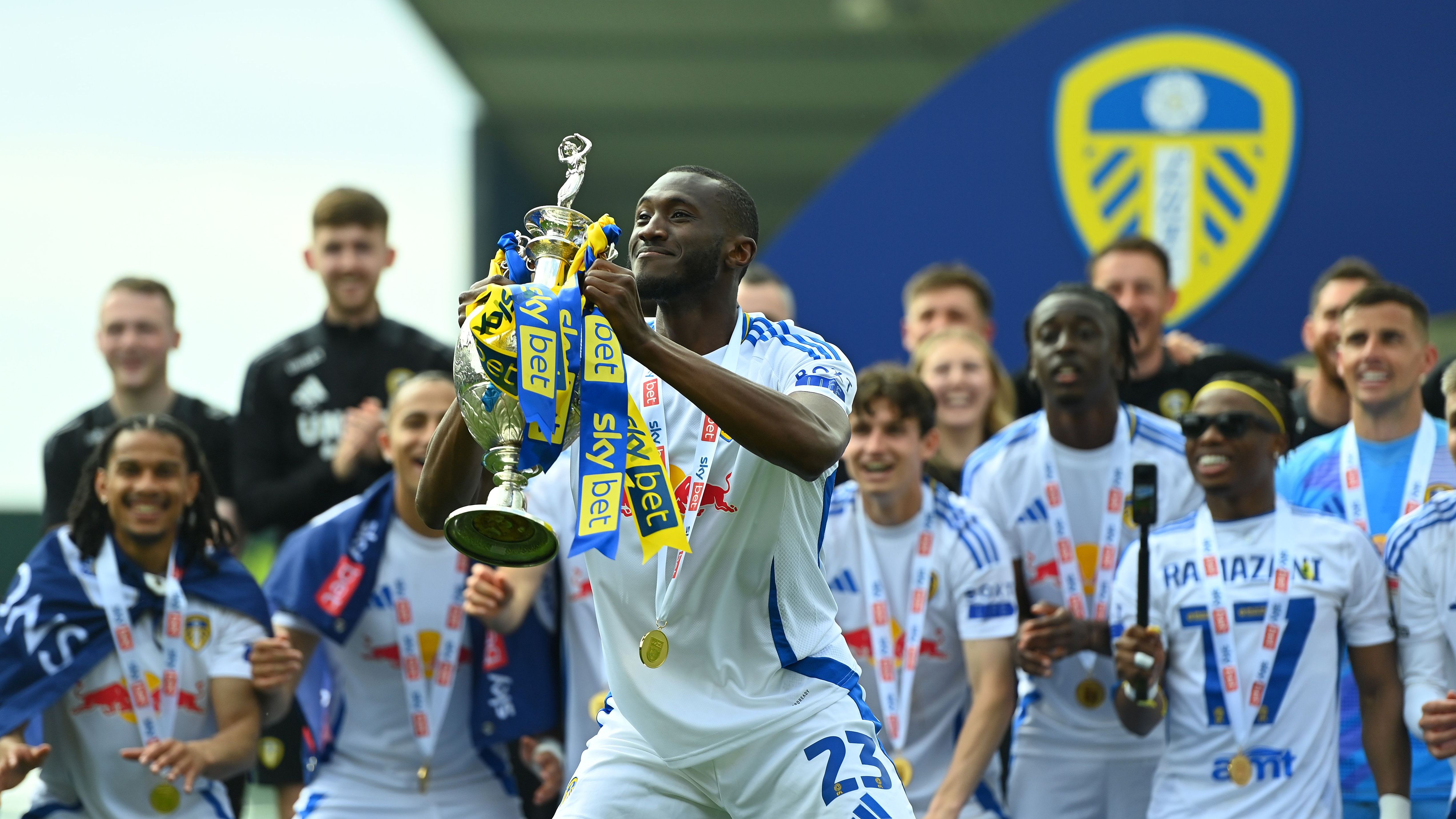 Plymouth Argyle FC v Leeds United FC - Sky Bet Championship