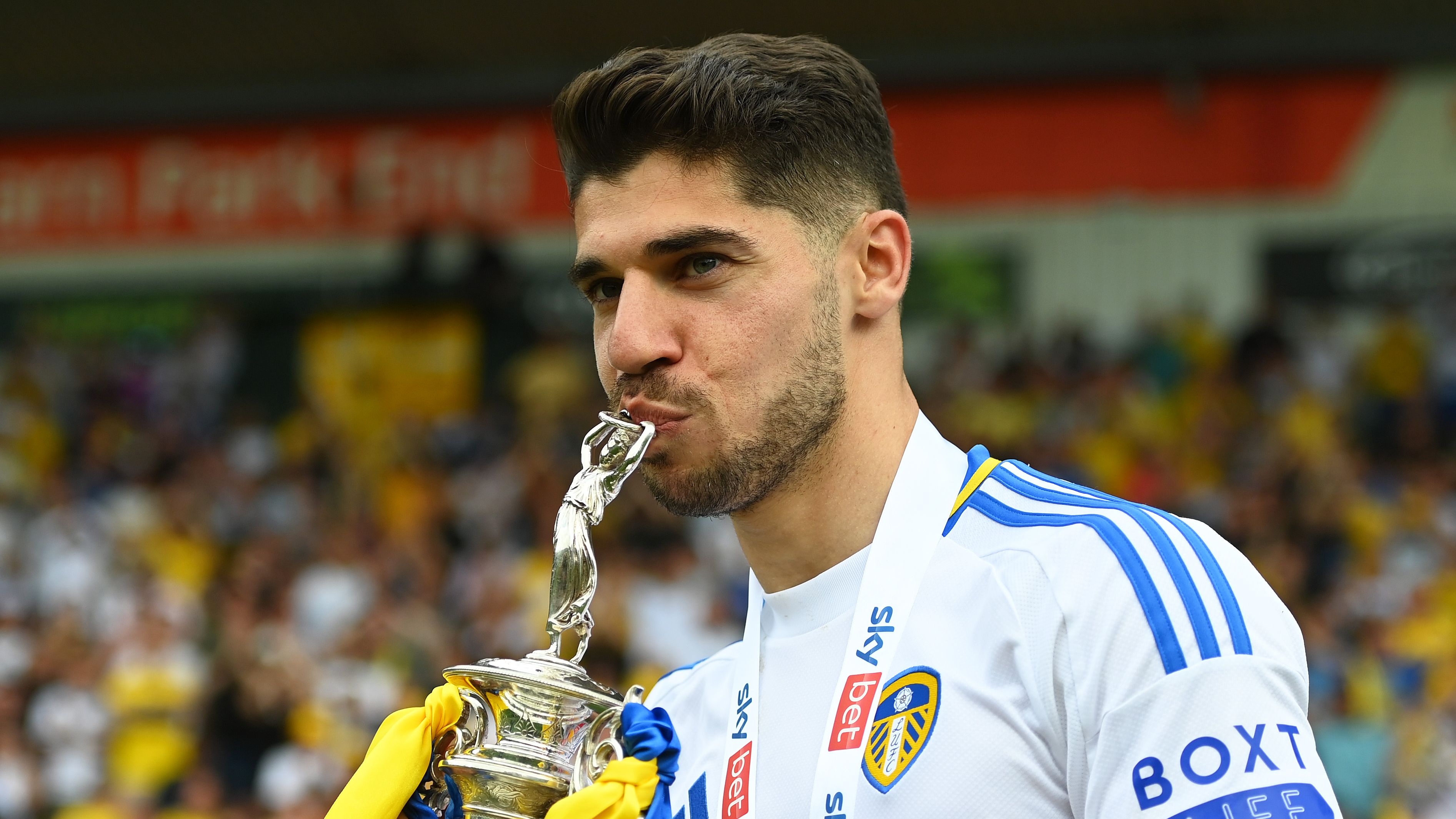 Plymouth Argyle FC v Leeds United FC - Sky Bet Championship