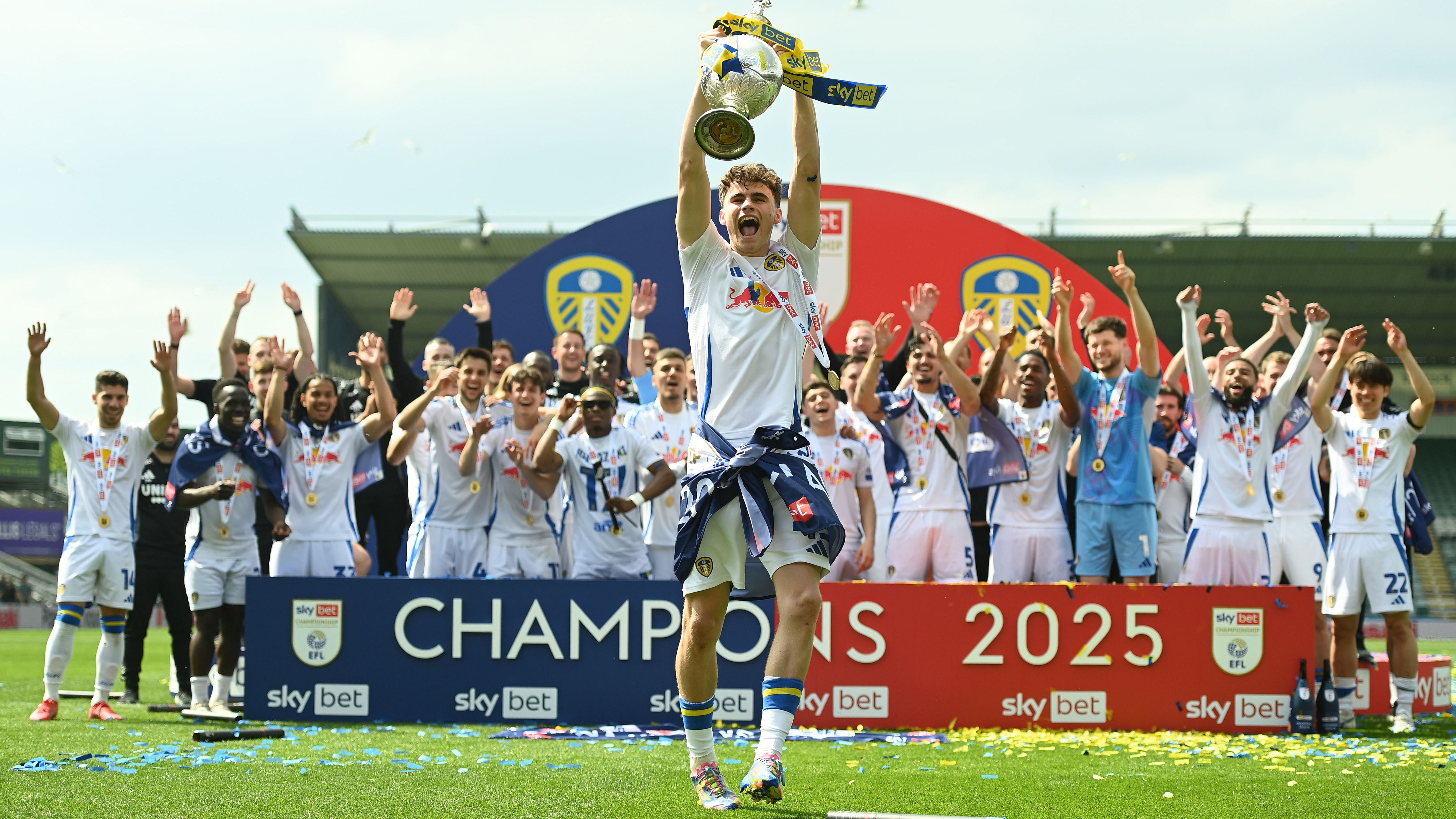 Plymouth Argyle FC v Leeds United FC - Sky Bet Championship