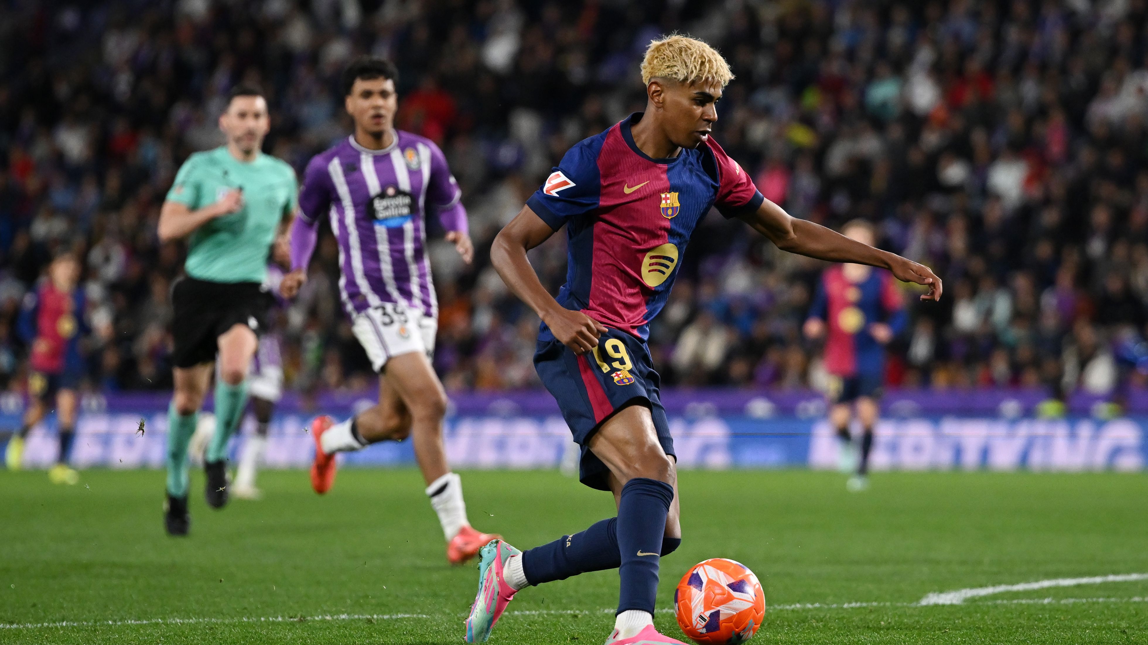 Real Valladolid CF v FC Barcelona - La Liga EA Sports