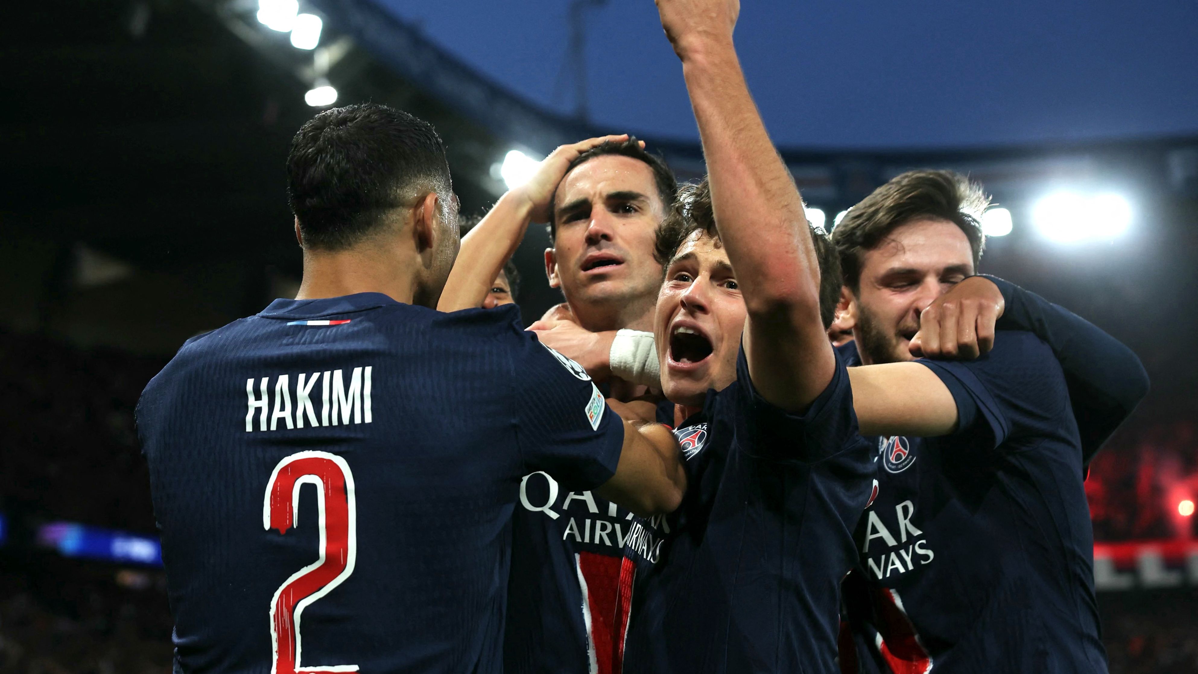 TOPSHOT-FBL-EUR-C1-PSG-ARSENAL