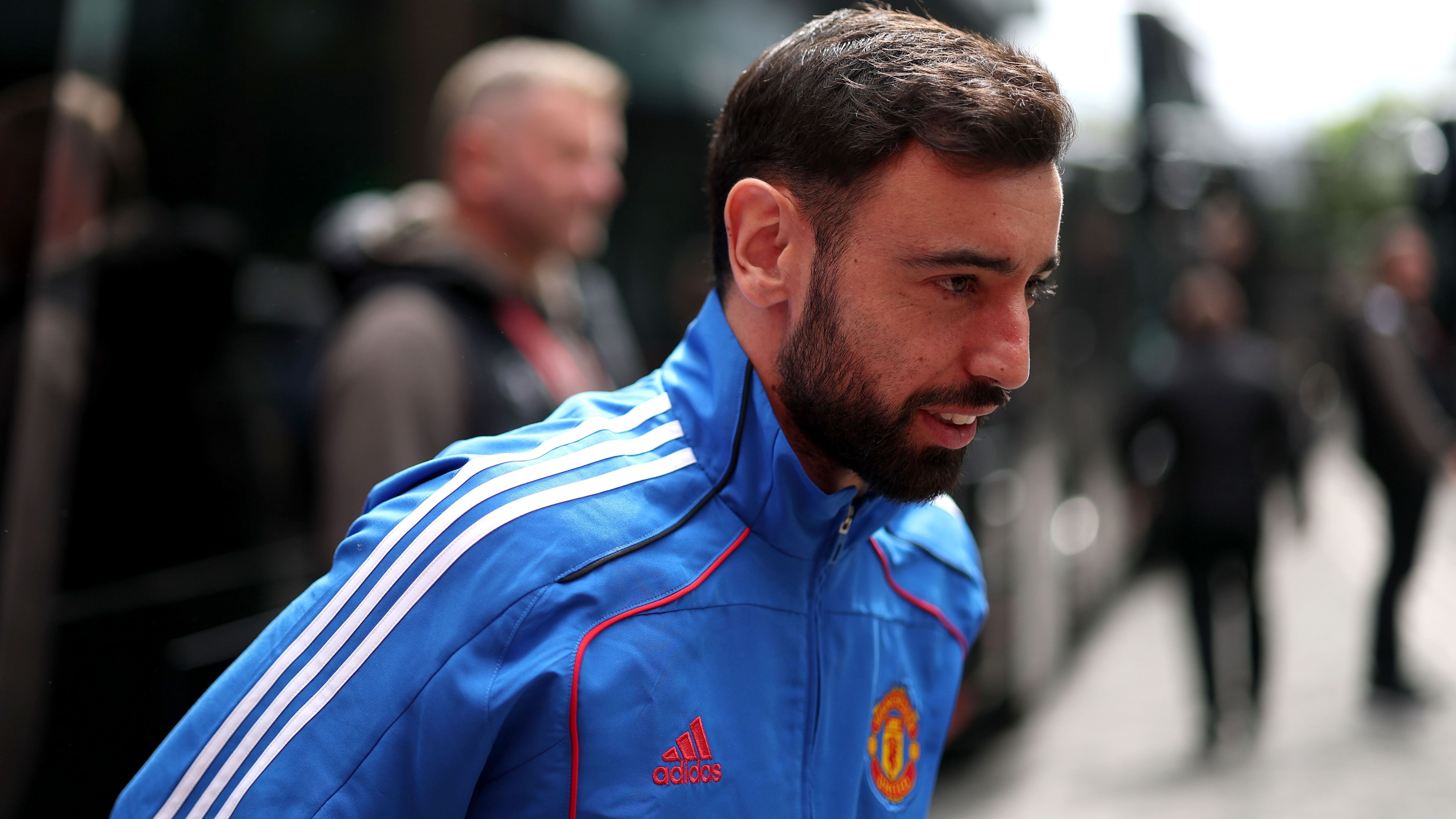 Bruno Fernandes set for third meeting with Saudi Pro League side Al-Hilal as Man Utd captain weighs up summer move away from Old Trafford | Goal.com UK