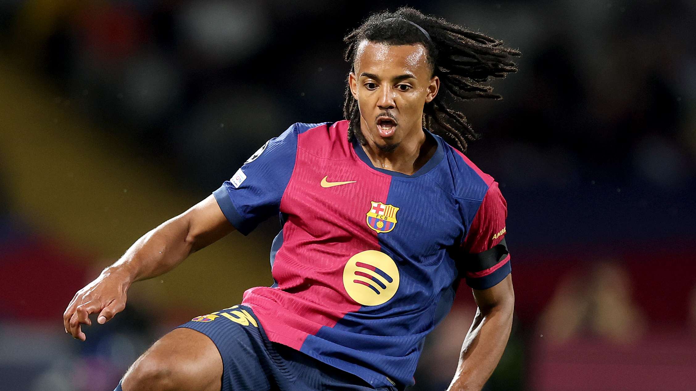 FC Barcelona v FC Internazionale Milano - UEFA Champions League 2024/25 Semi Final First Leg