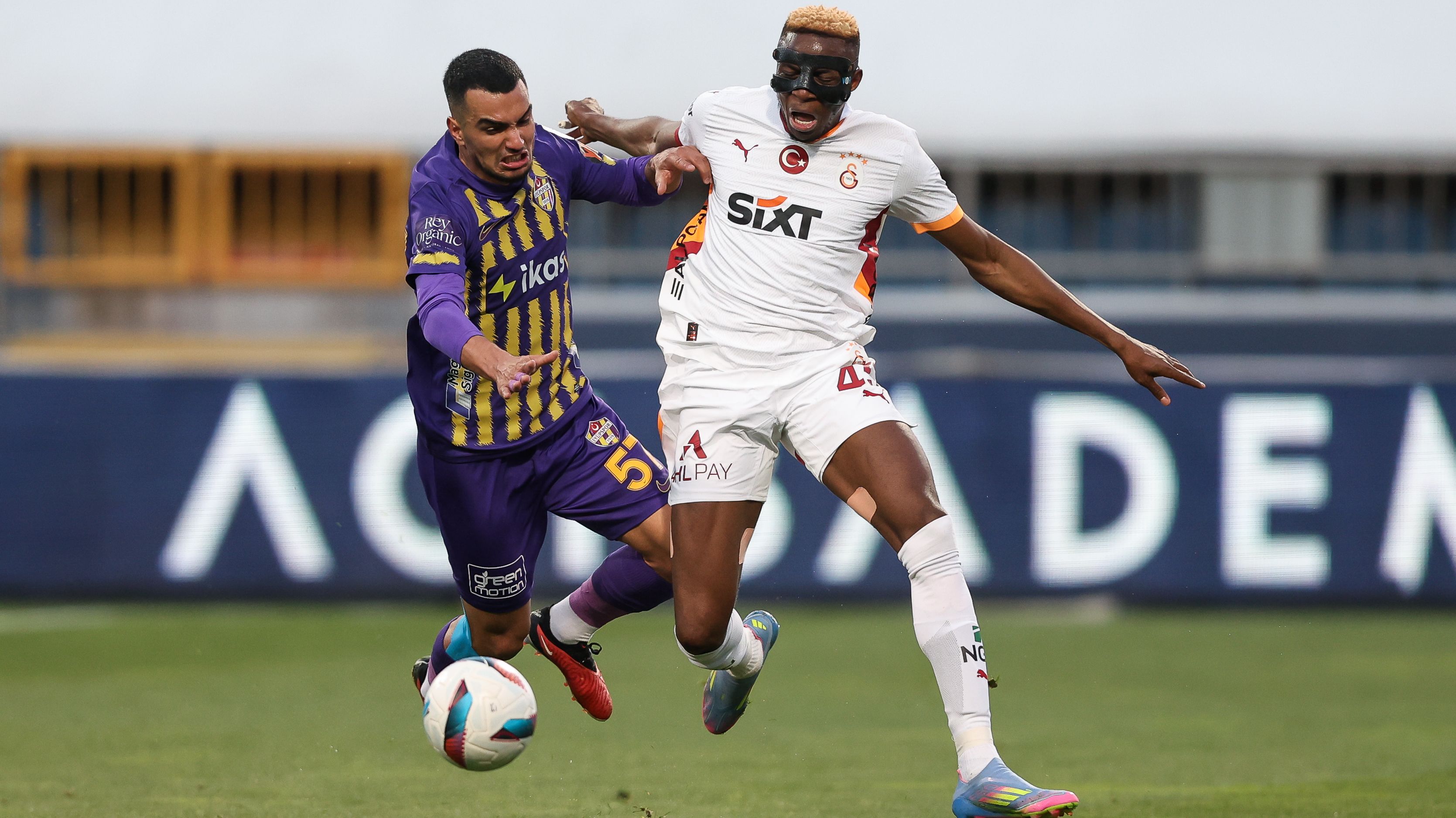 Eyupspor v Galatasaray - Turkish Super League