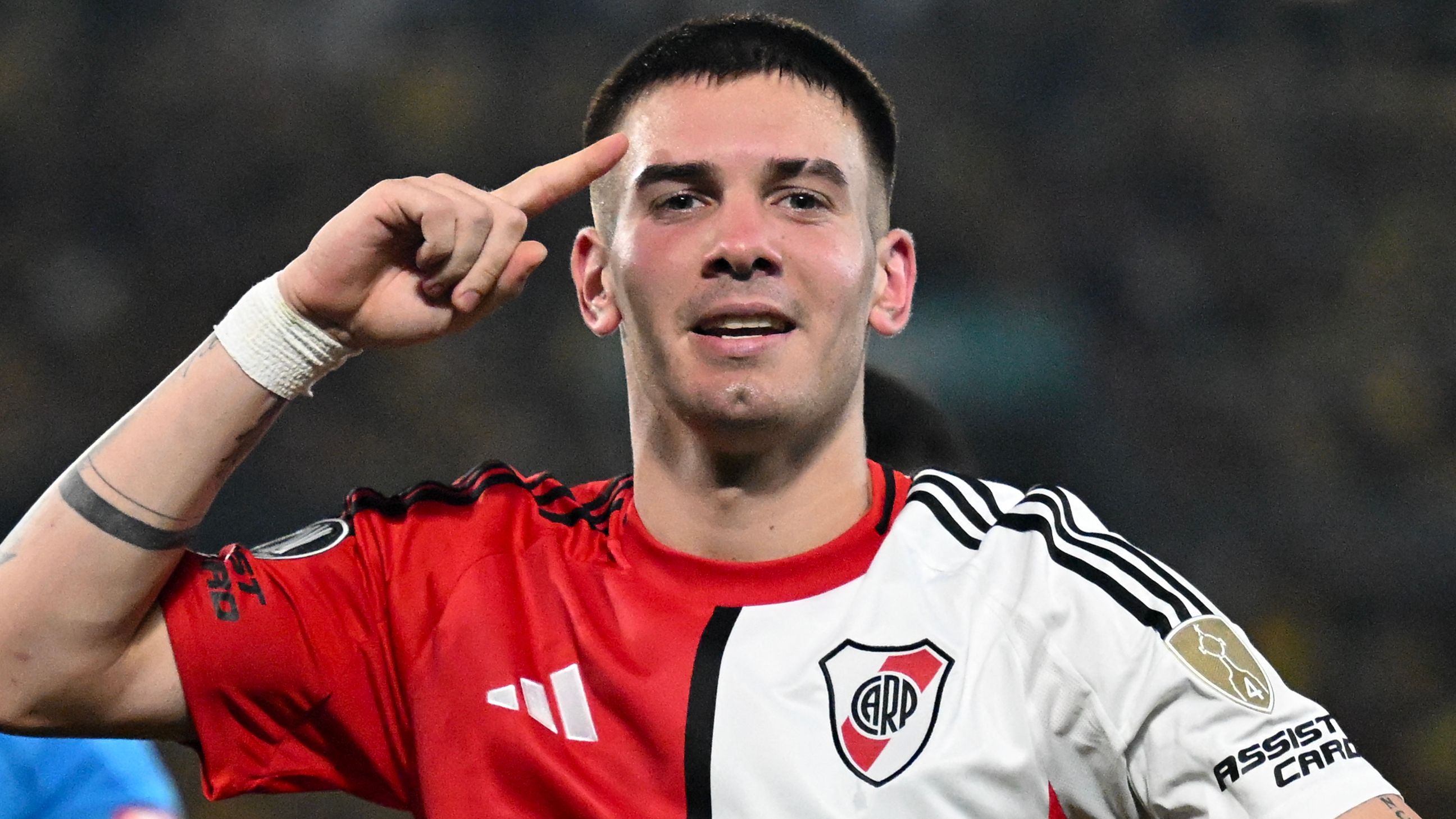 Wer erhält den Zuschlag? PSG gibt im Transferpoker mit Real Madrid um argentinisches Top-Talent angeblich nicht klein bei