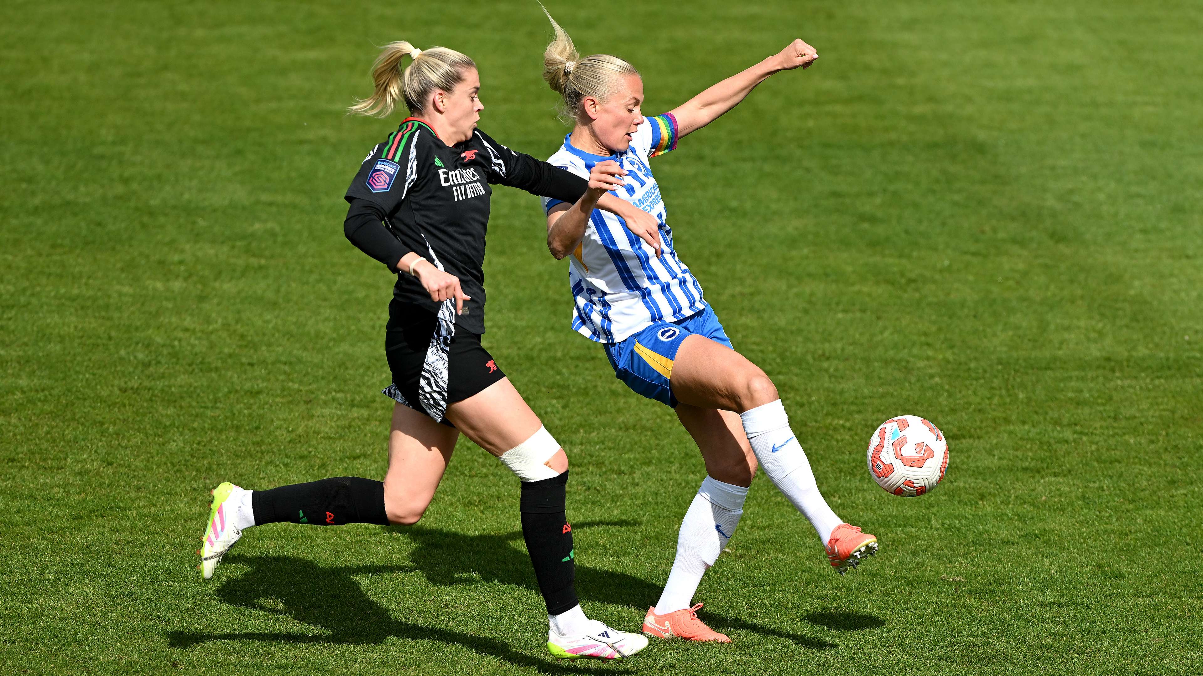 Brighton & Hove Albion FC v Arsenal FC - Barclays Women's Super League