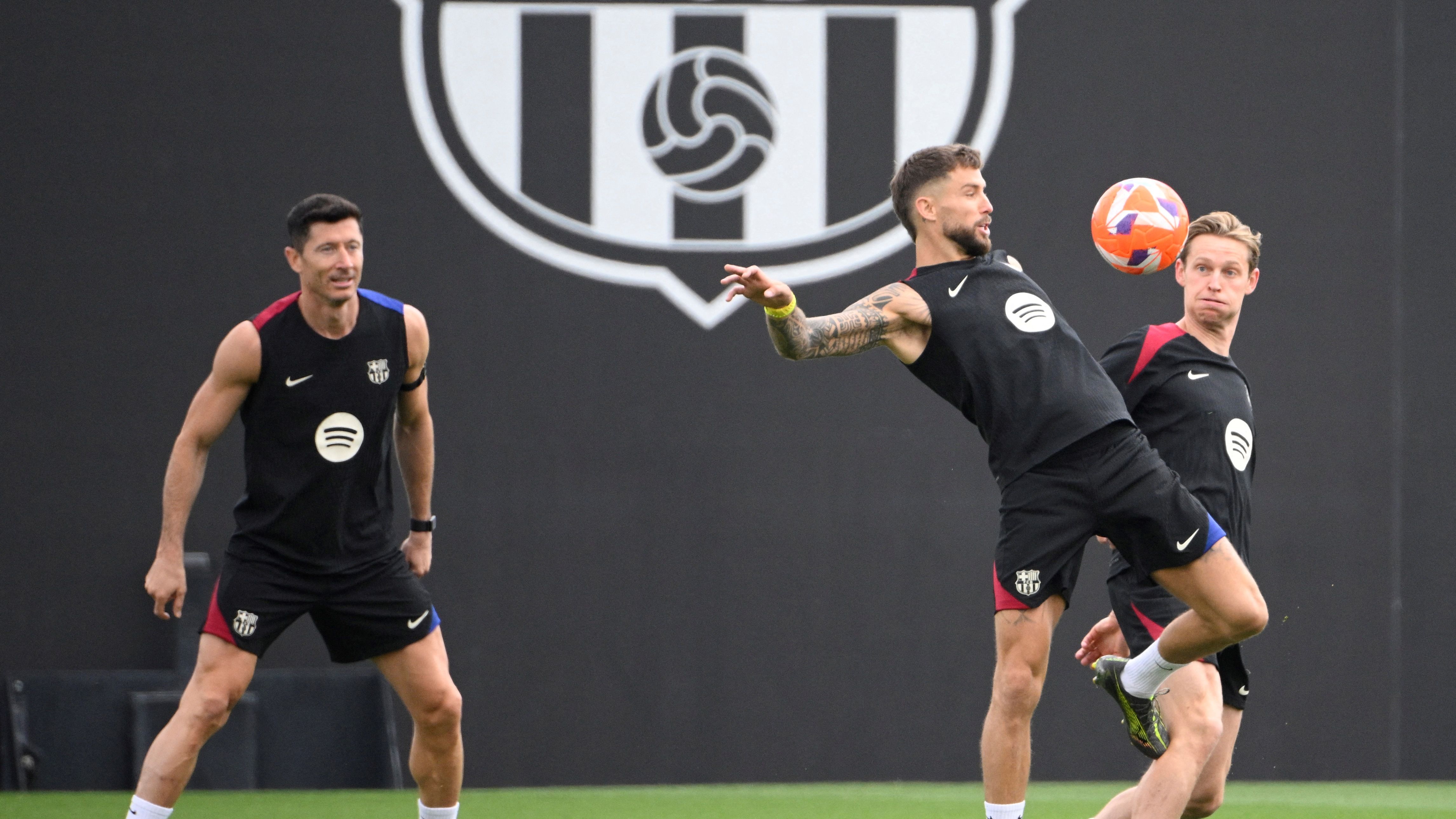 FBL-ESP-LIGA-BARCELONA-TRAINING