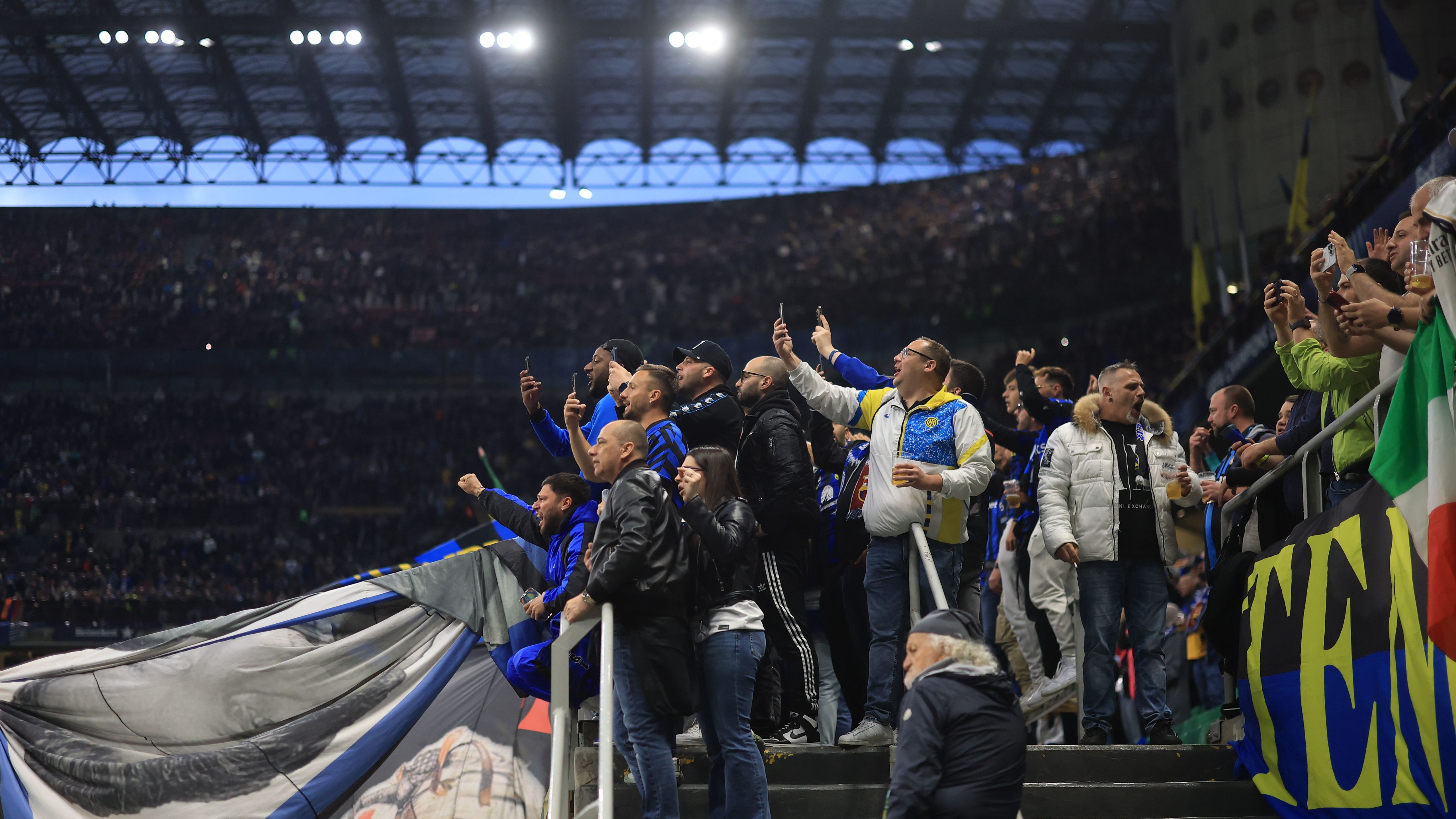 FC Internazionale Milano v FC Barcelona - UEFA Champions League 2024/25 Semi Final Second Leg