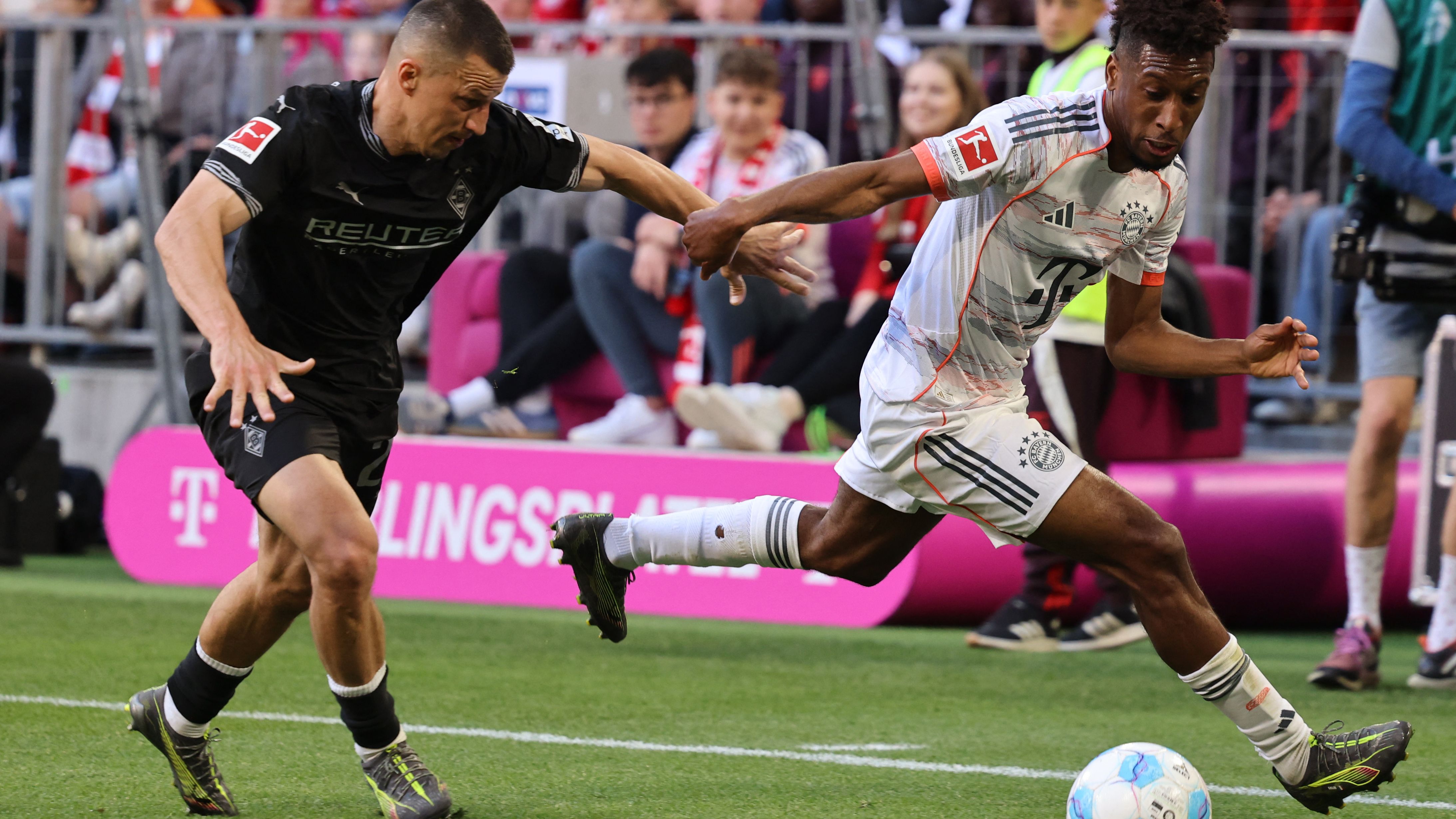 FBL-GER-BUNDESLIGA-BAYERN MUNICH-MOENCHENGLADBACH