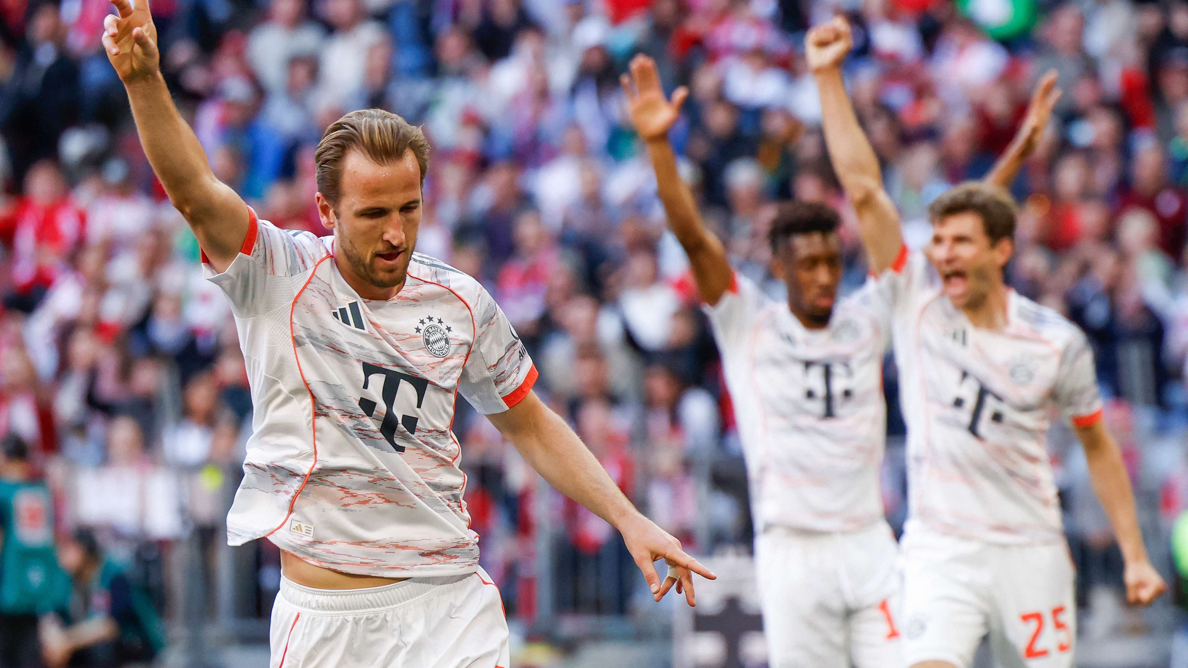 FBL-GER-BUNDESLIGA-BAYERN MUNICH-MOENCHENGLADBACH