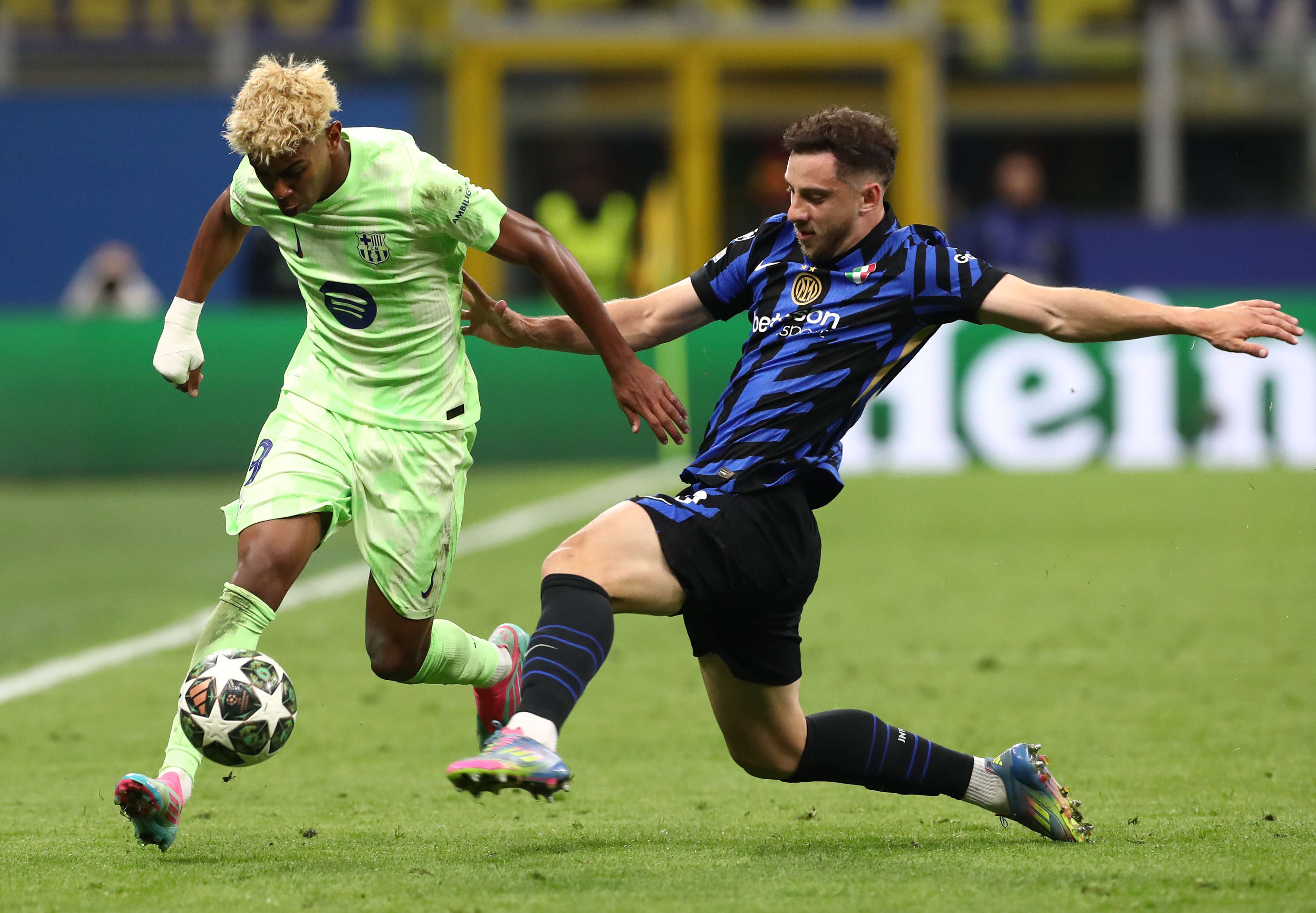 FC Internazionale Milano v FC Barcelona - UEFA Champions League 2024/25 Semi Final Second Leg