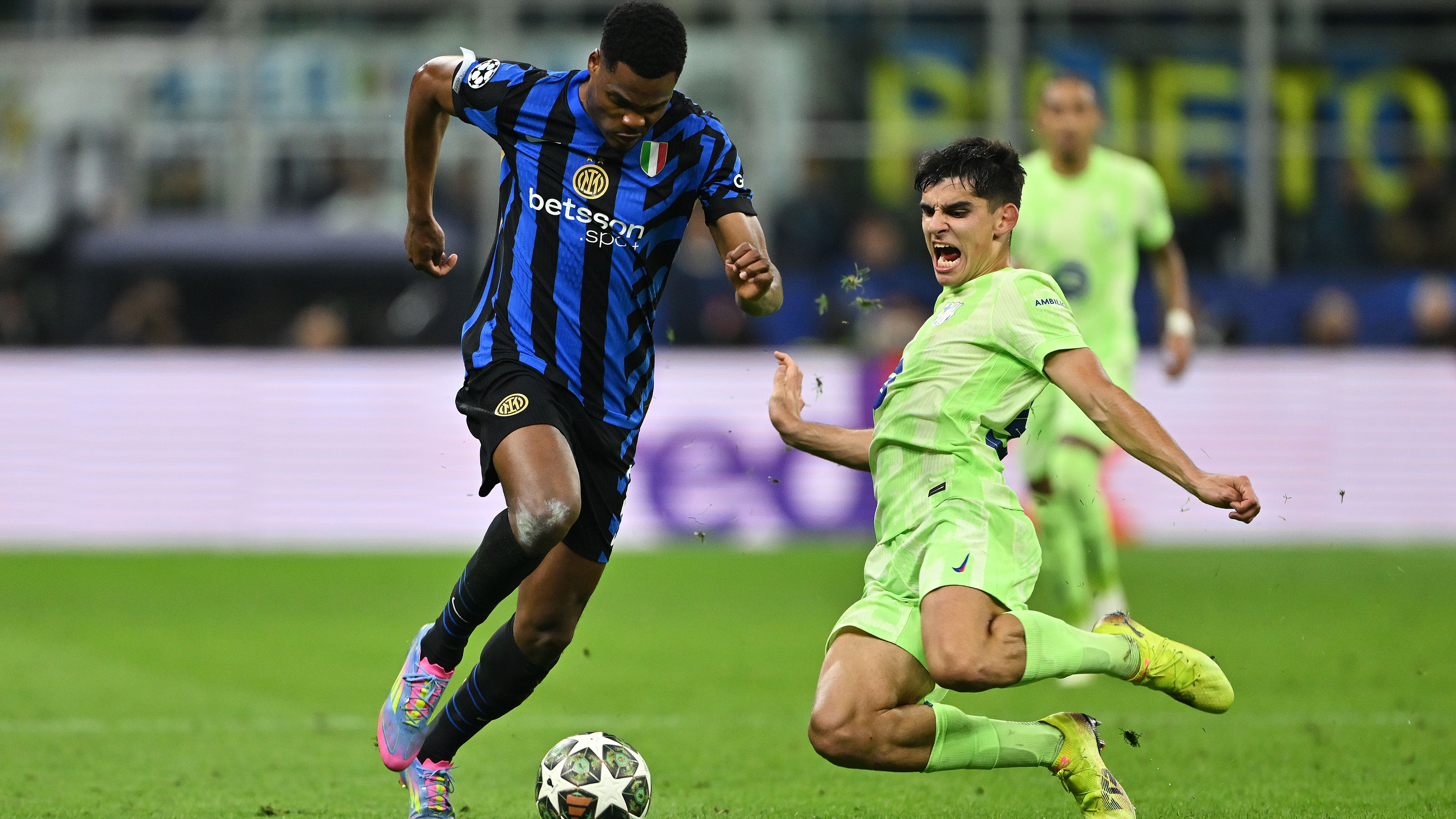 FC Internazionale Milano v FC Barcelona - UEFA Champions League 2024/25 Semi Final Second Leg