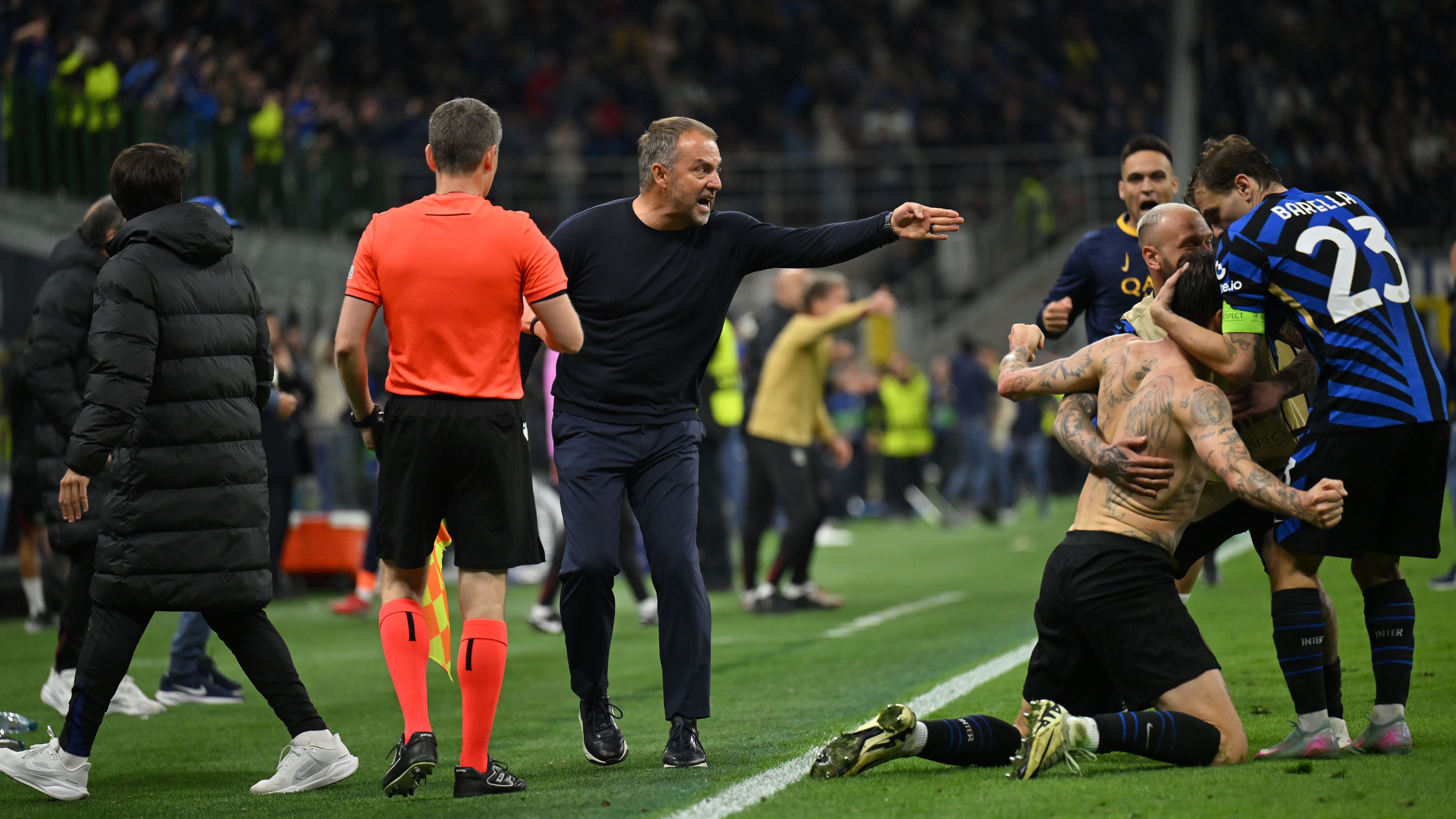 FC Internazionale Milano v FC Barcelona - UEFA Champions League 2024/25 Semi Final Second Leg