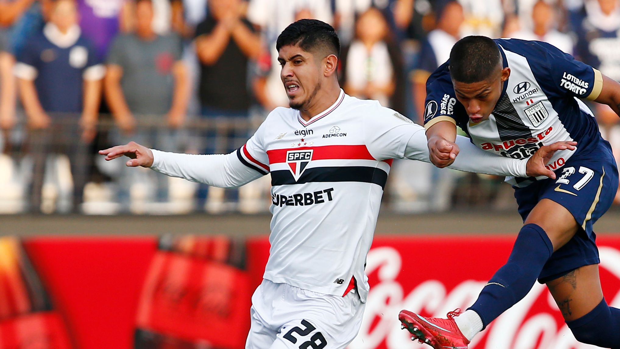 Alianza Lima v Sao Paulo - Copa CONMEBOL Libertadores 2025