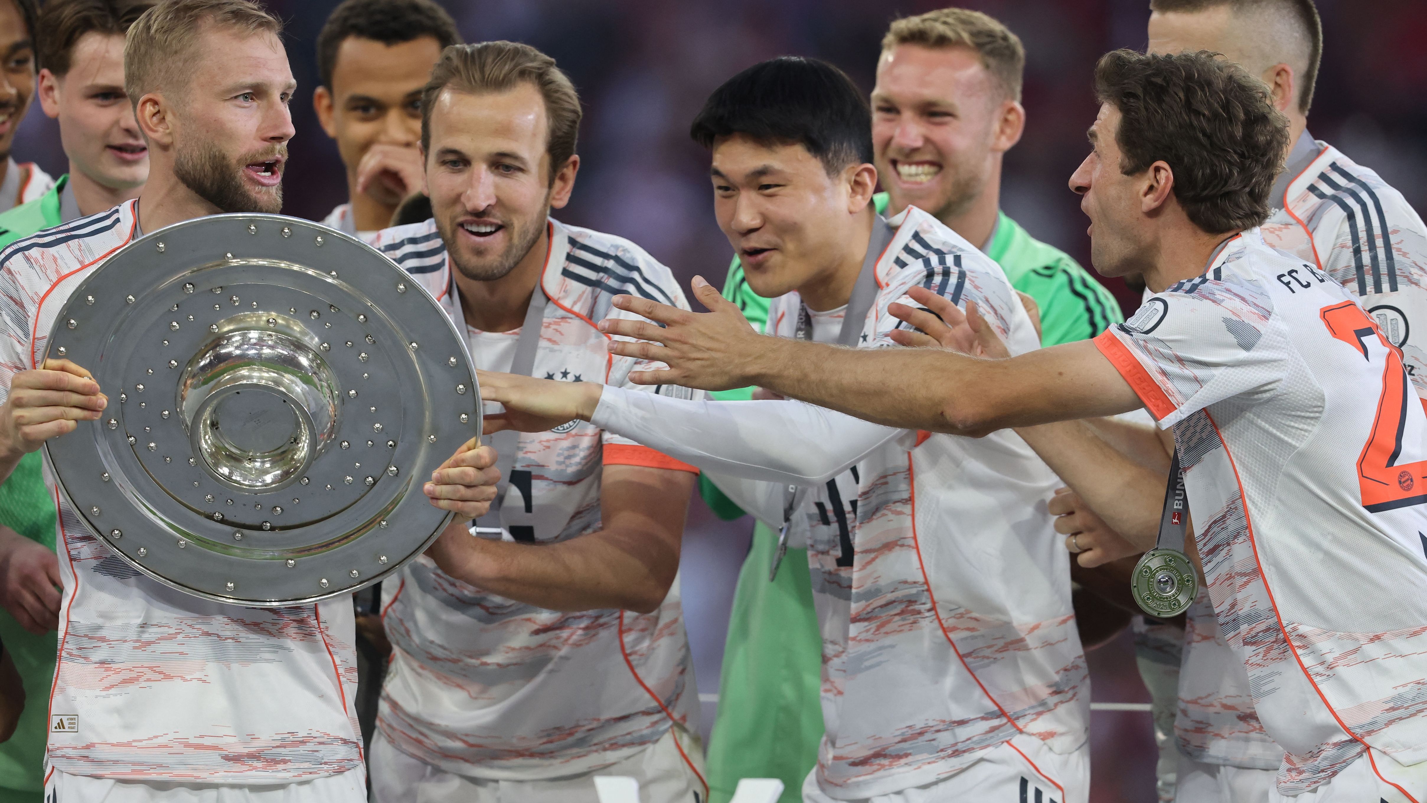 FBL-GER-BUNDESLIGA-BAYERN MUNICH-MOENCHENGLADBACH