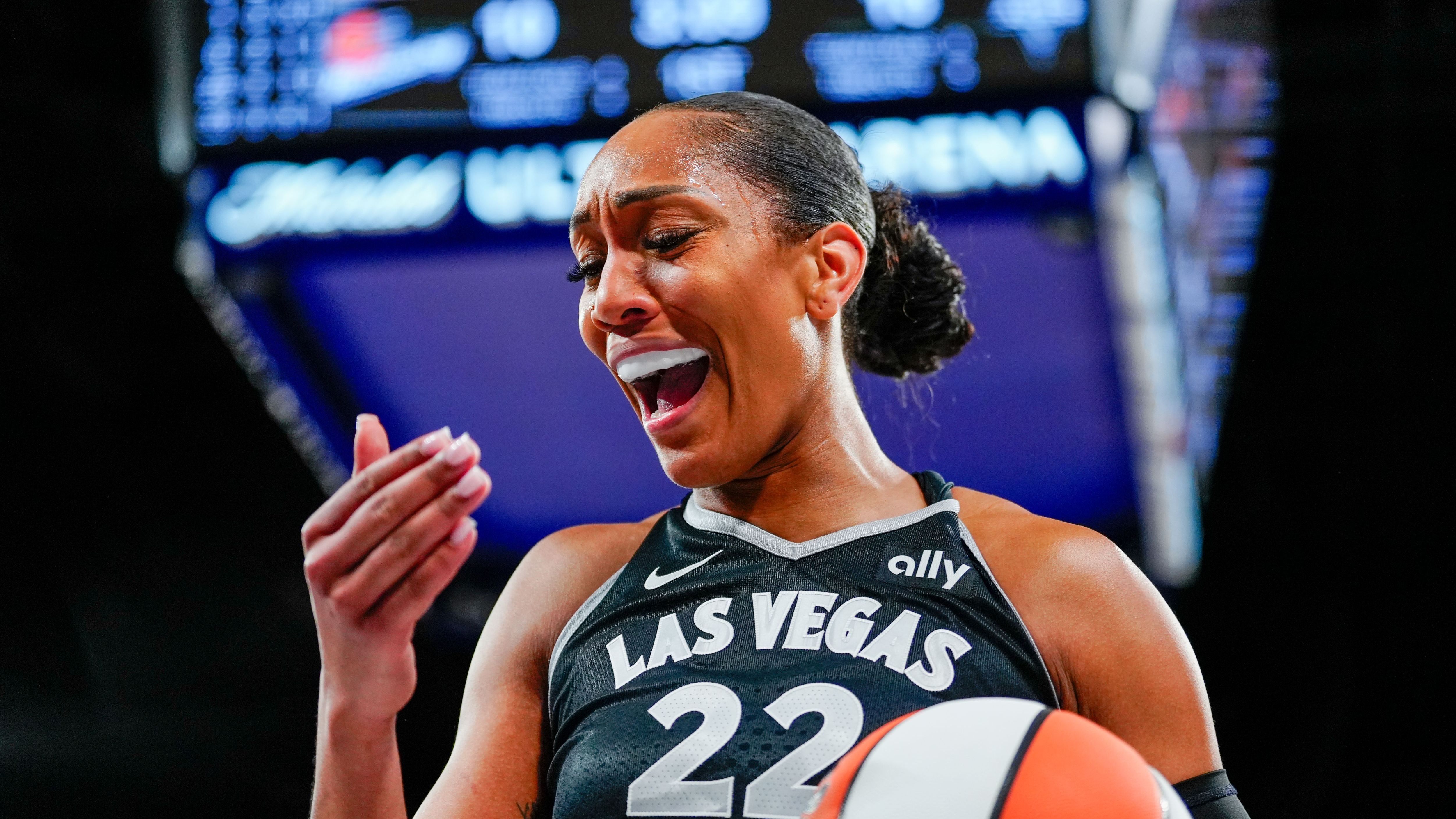 Phoenix Mercury v Las Vegas Aces