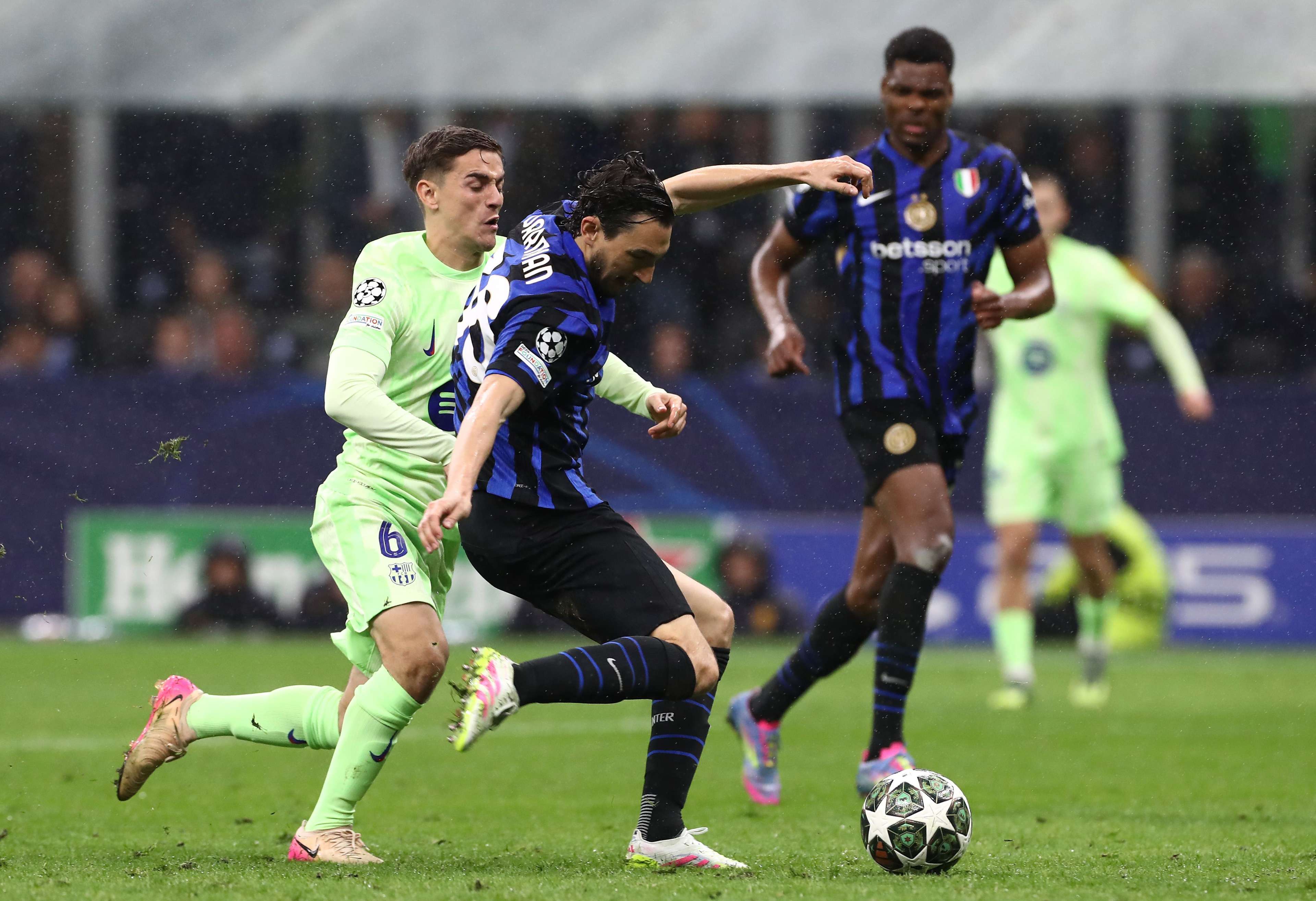 FC Internazionale Milano v FC Barcelona - UEFA Champions League 2024/25 Semi Final Second Leg