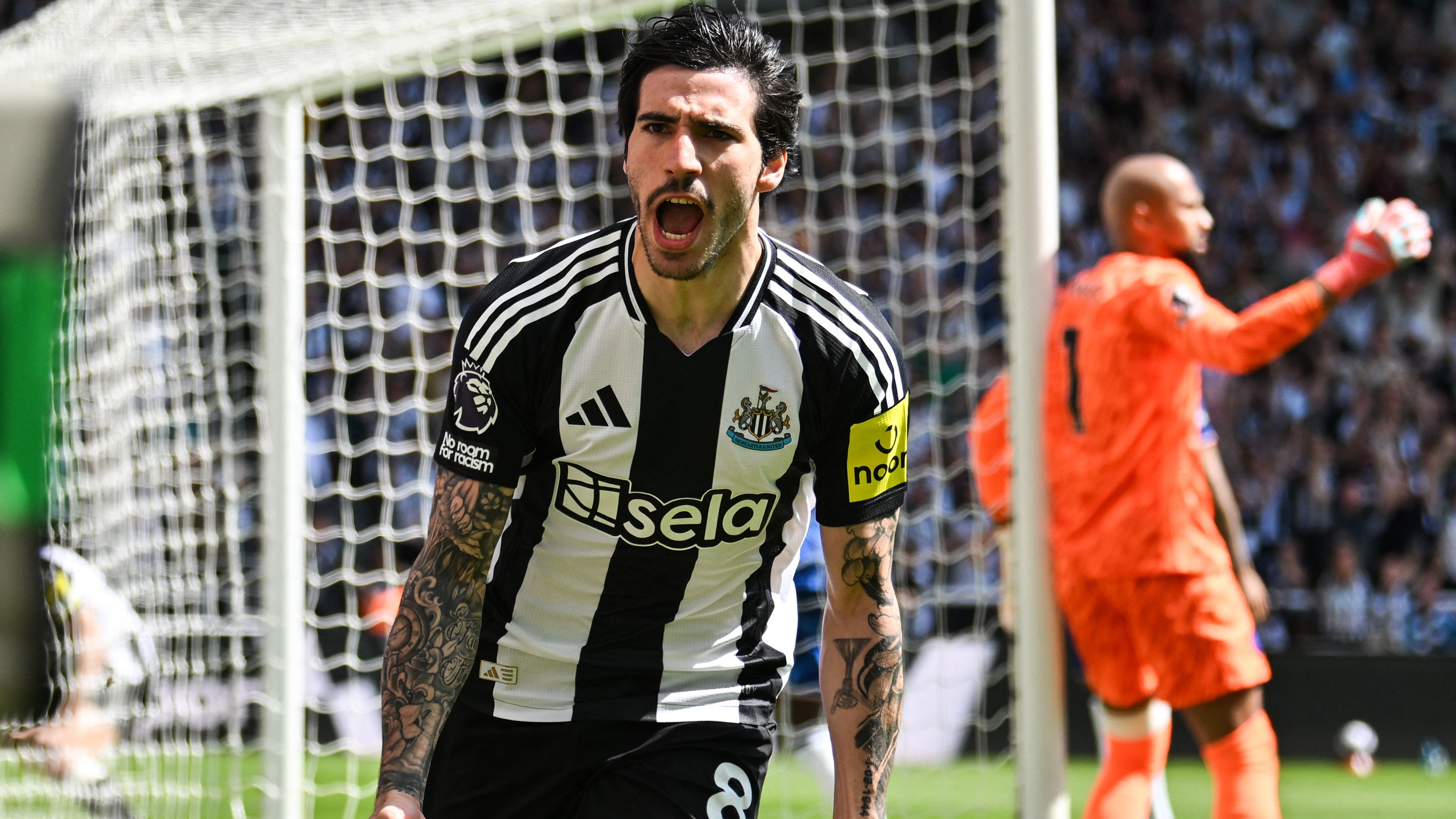 TOPSHOT-FBL-ENG-PR-NEWCASTLE-CHELSEA