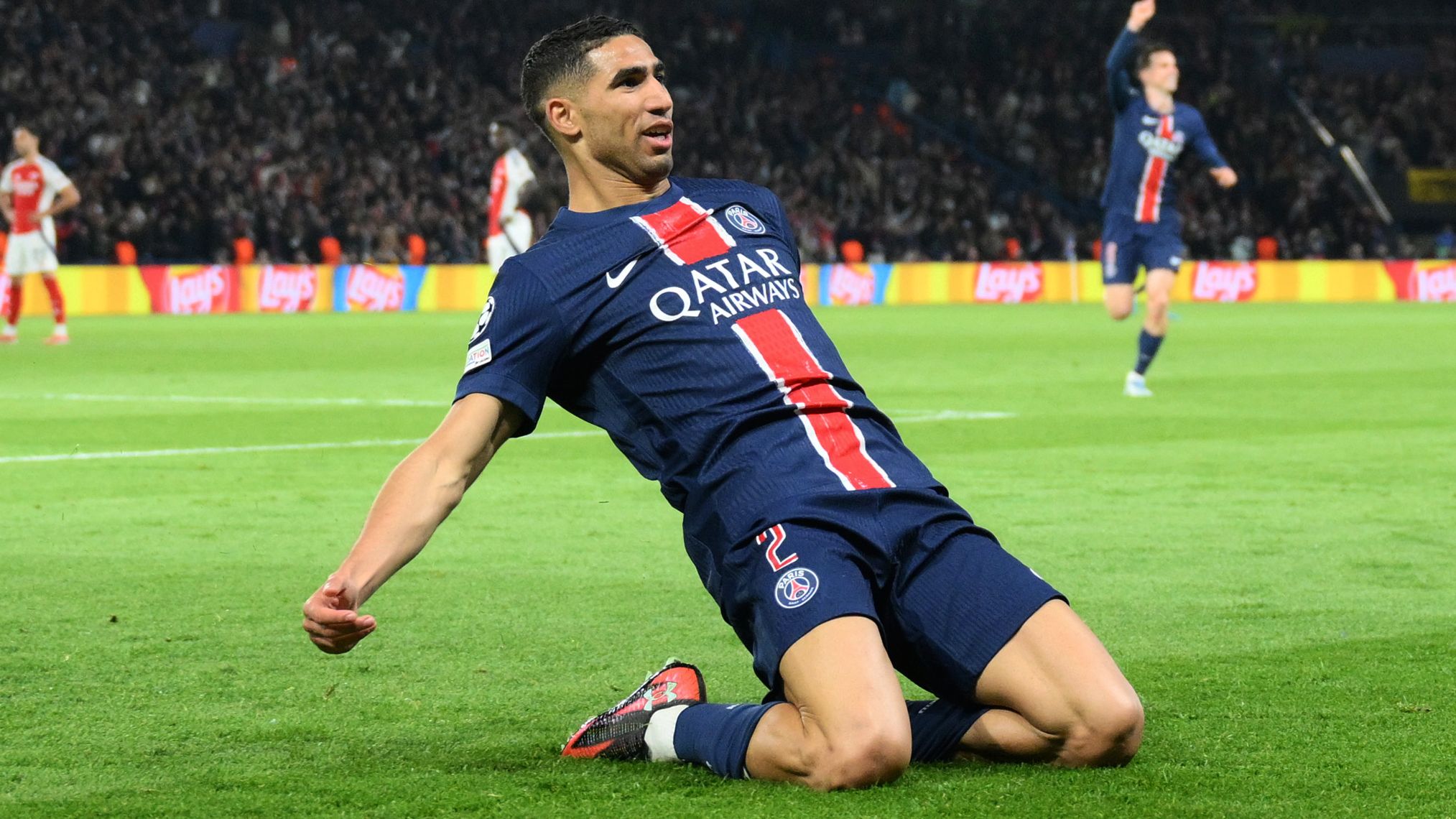 Paris Saint-Germain v Arsenal FC - UEFA Champions League 2024/25 Semi Final Second Leg