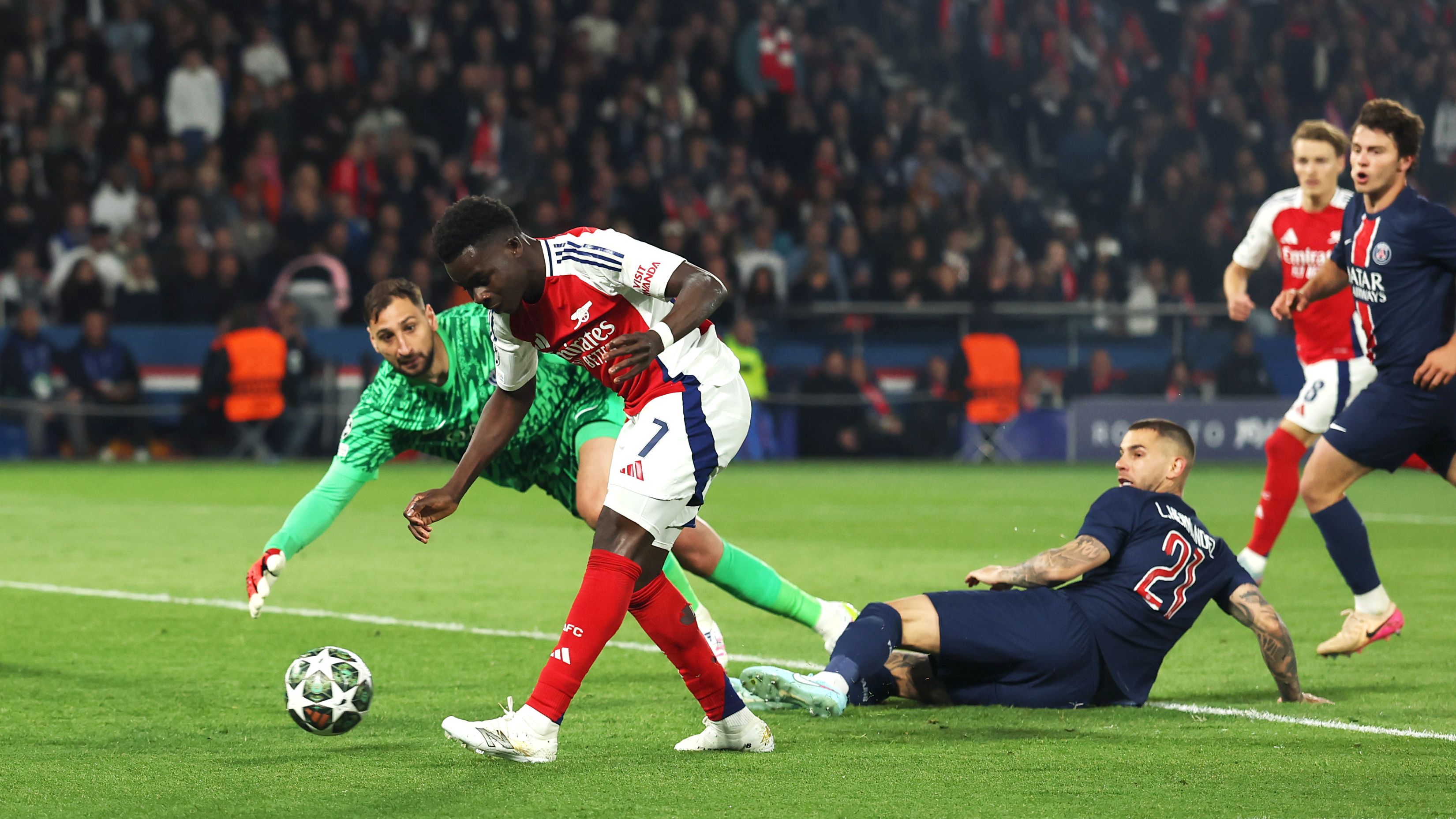 Paris Saint-Germain v Arsenal FC - UEFA Champions League 2024/25 Semi Final Second Leg