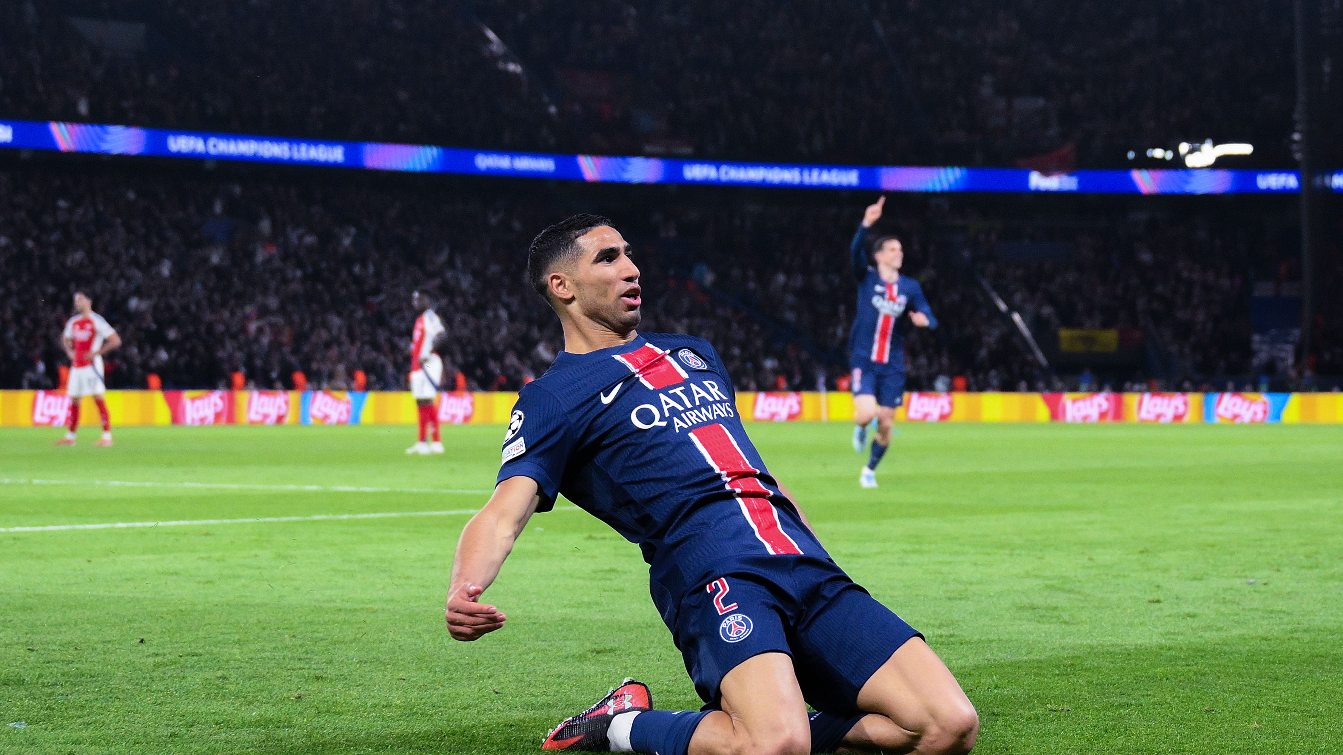 Paris Saint-Germain v Arsenal FC - UEFA Champions League 2024/25 Semi Final Second Leg