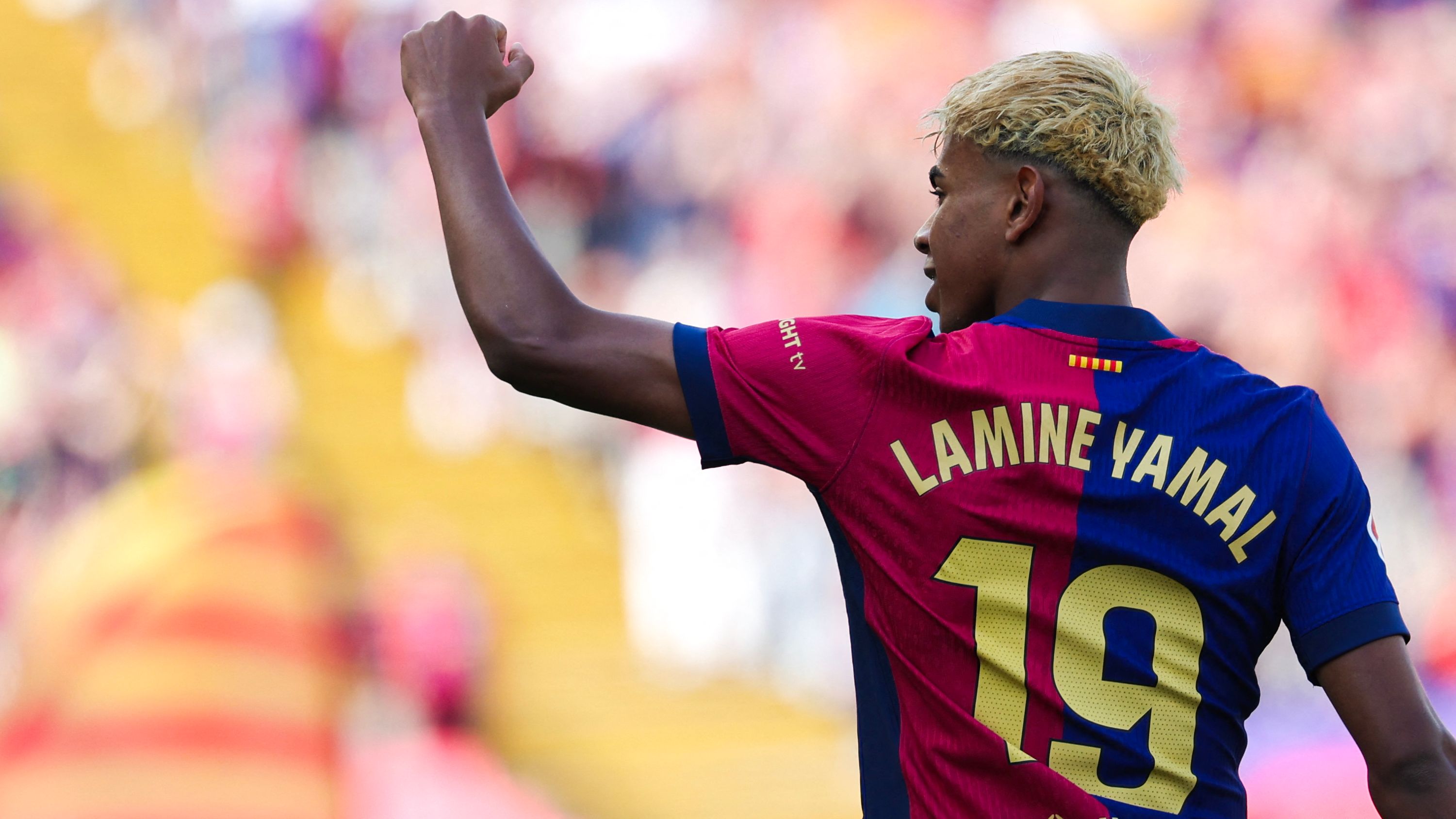 Lamine Yamal mocks Real Madrid with Cristiano Ronaldo AND Kylian Mbappe  celebration after scoring golazo in Clasico thriller | Goal.com