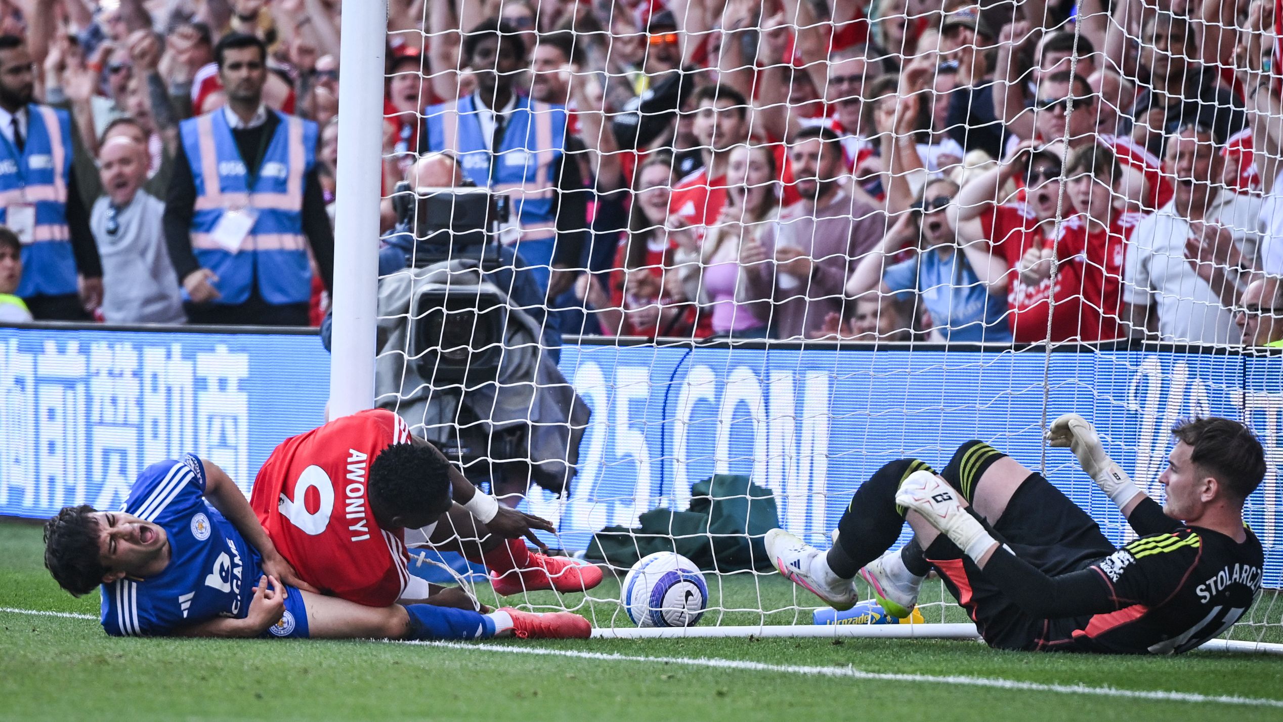 TOPSHOT-FBL-ENG-PR-NOTTINGHAM FOREST-LEICESTER