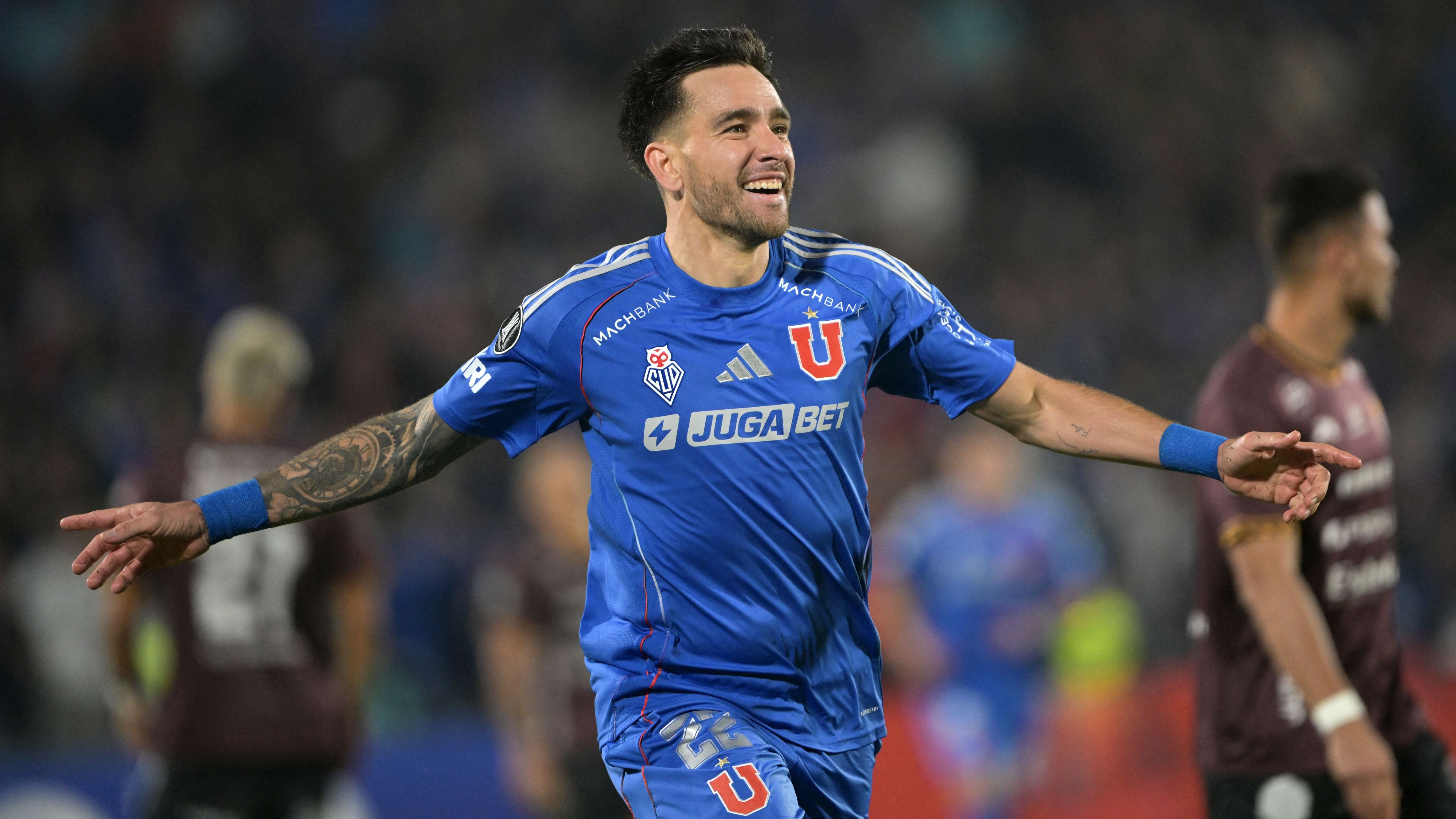 TOPSHOT-FBL-LIBERTADORES-UDECHILE-CARABOBO