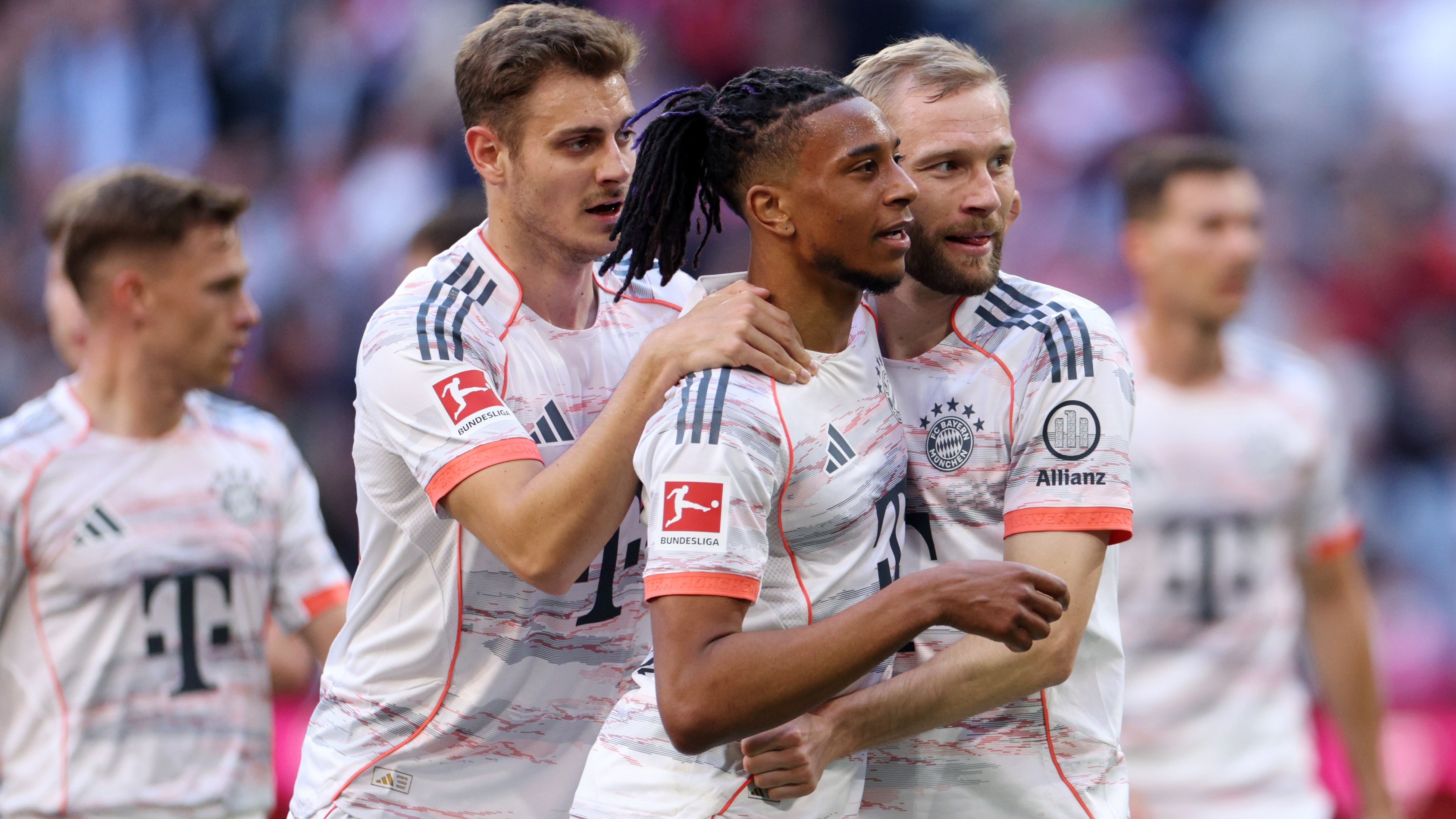 FC Bayern München, Noten und Einzelkritiken gegen Borussia Mönchengladbach: Neuers magisches Comeback, Olise sogar Bayerns Spieler der Saison?