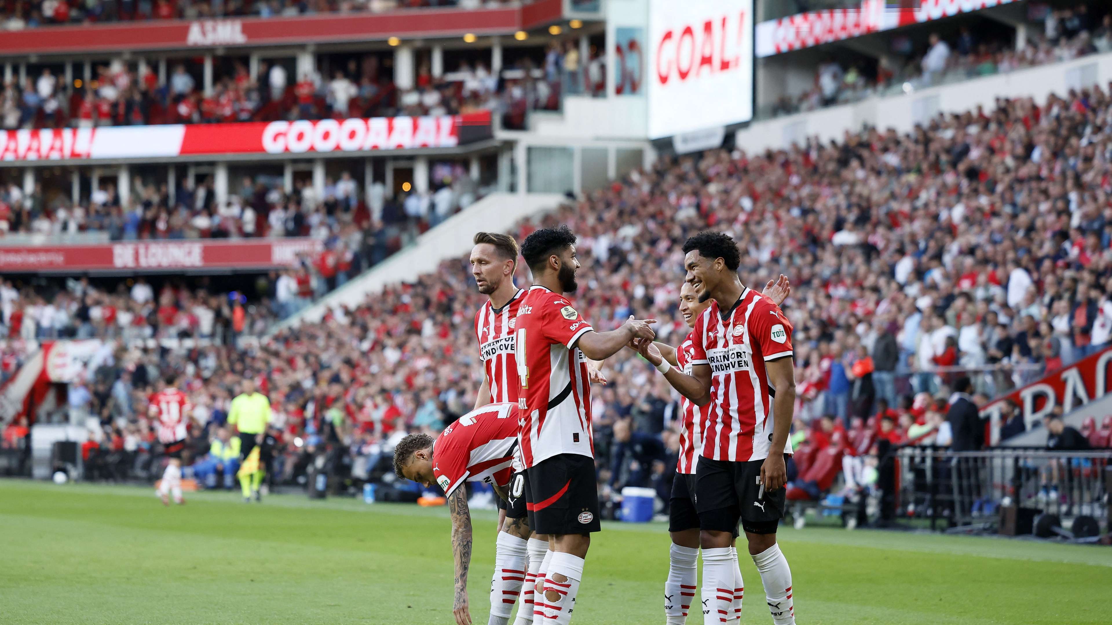 FBL-NED-EREDIVISIE-PSV-HERACLES