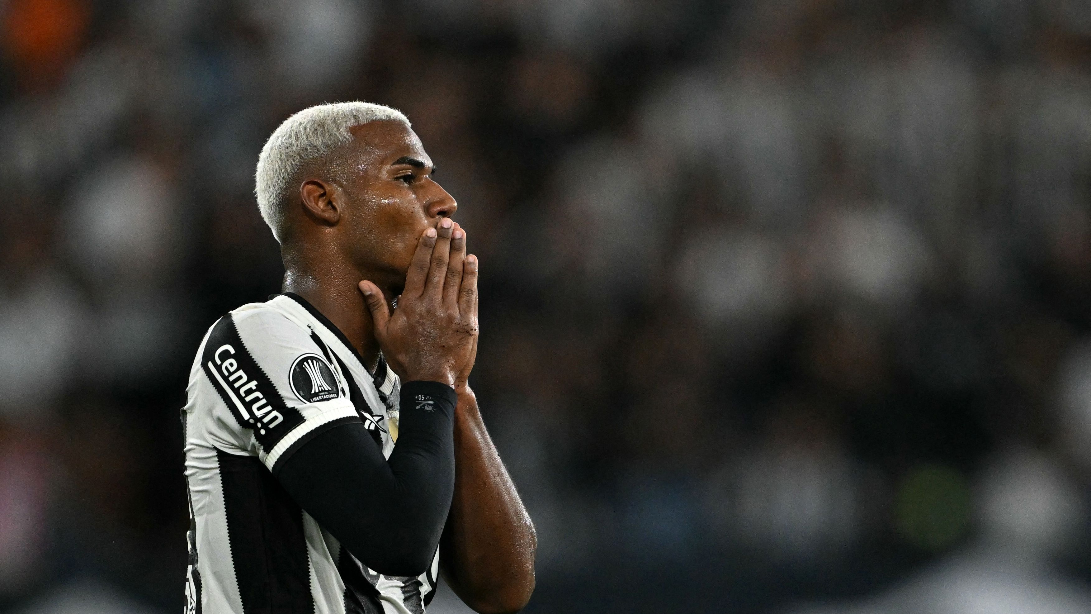 FBL-LIBERTADORES-BOTAFOGO-ESTUDIANTES