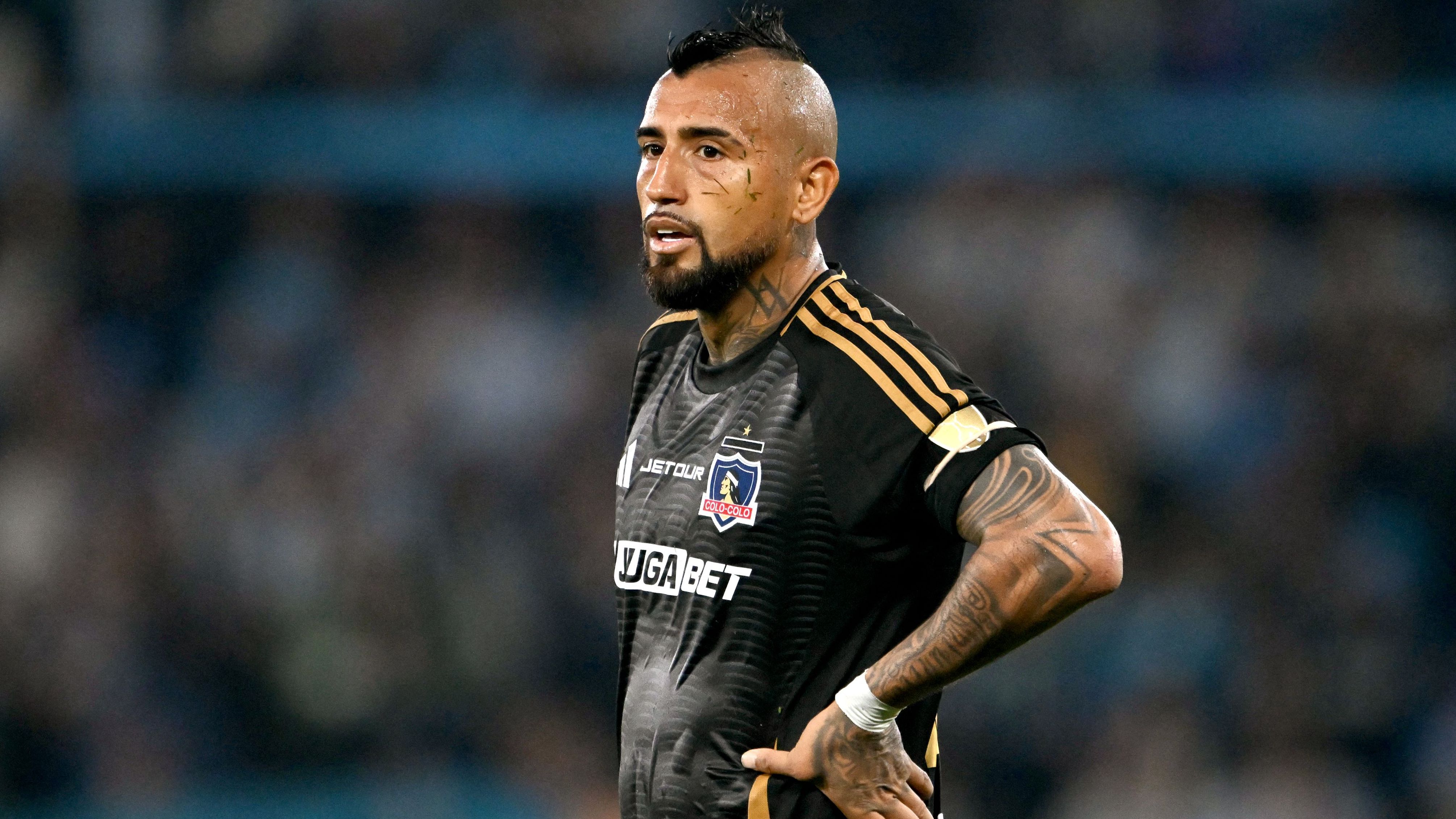 FBL-LIBERTADORES-RACING-COLOCOLO