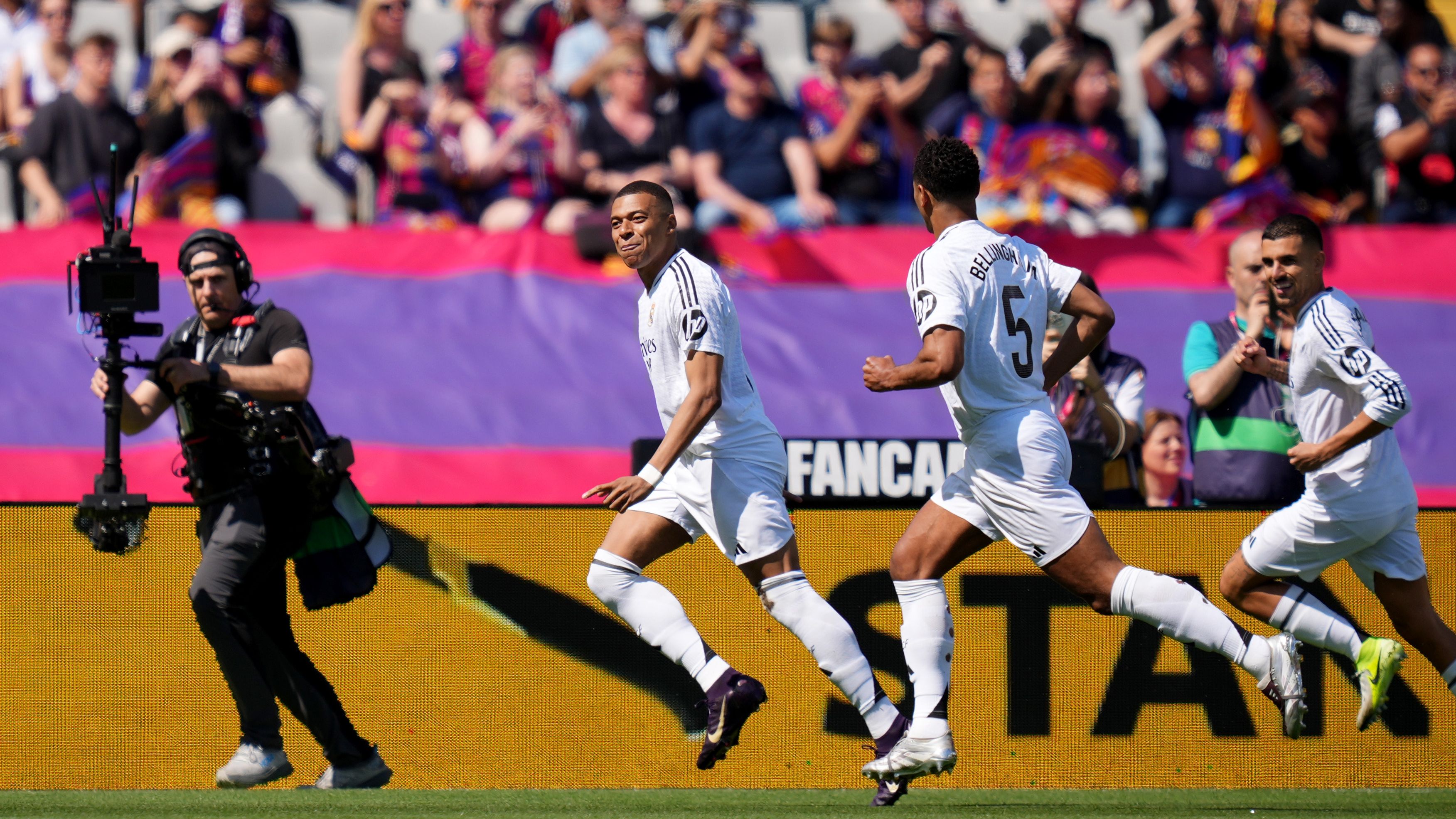 FC Barcelona v Real Madrid CF - La Liga EA Sports