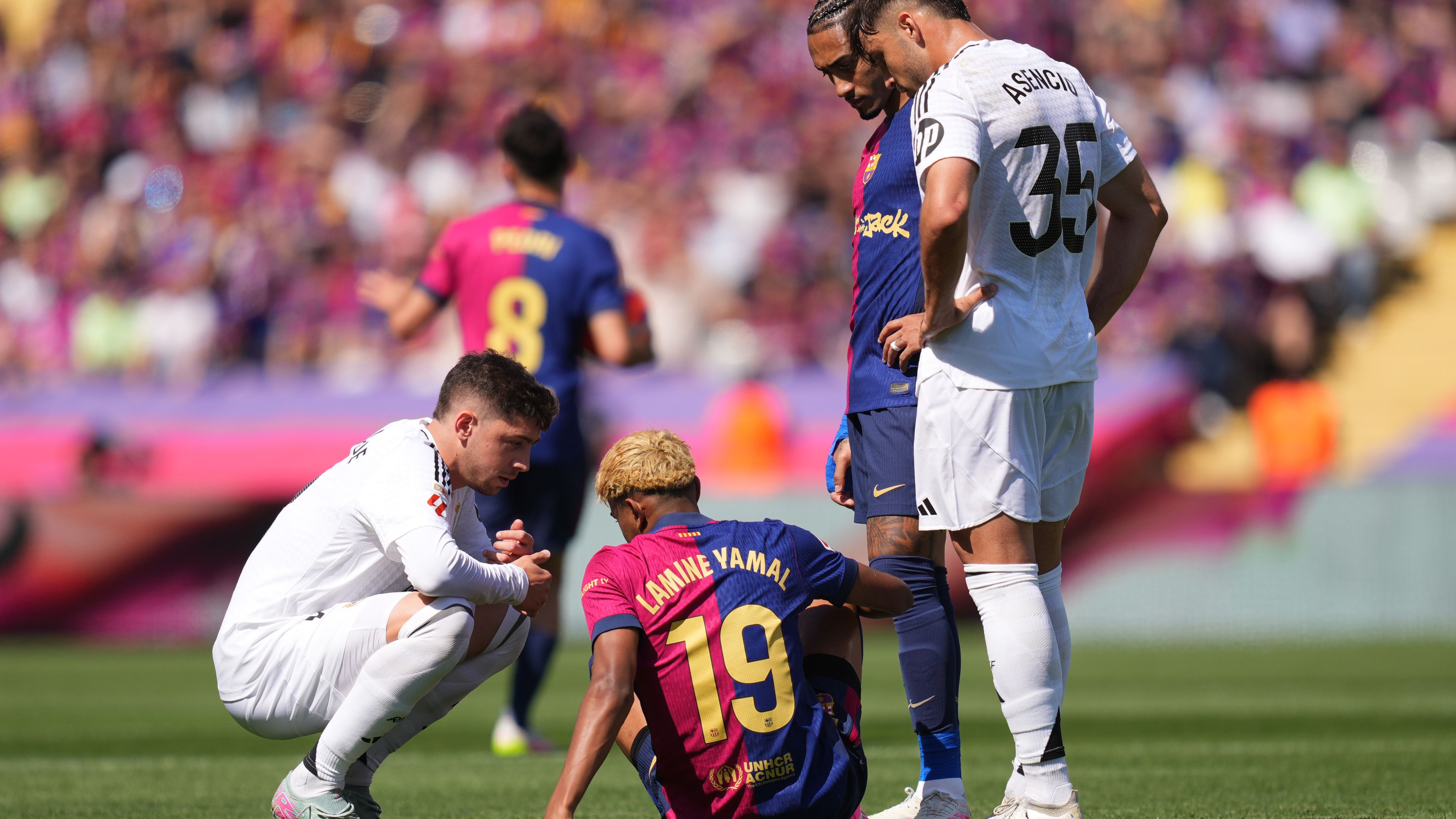 FC Barcelona v Real Madrid CF - La Liga EA Sports