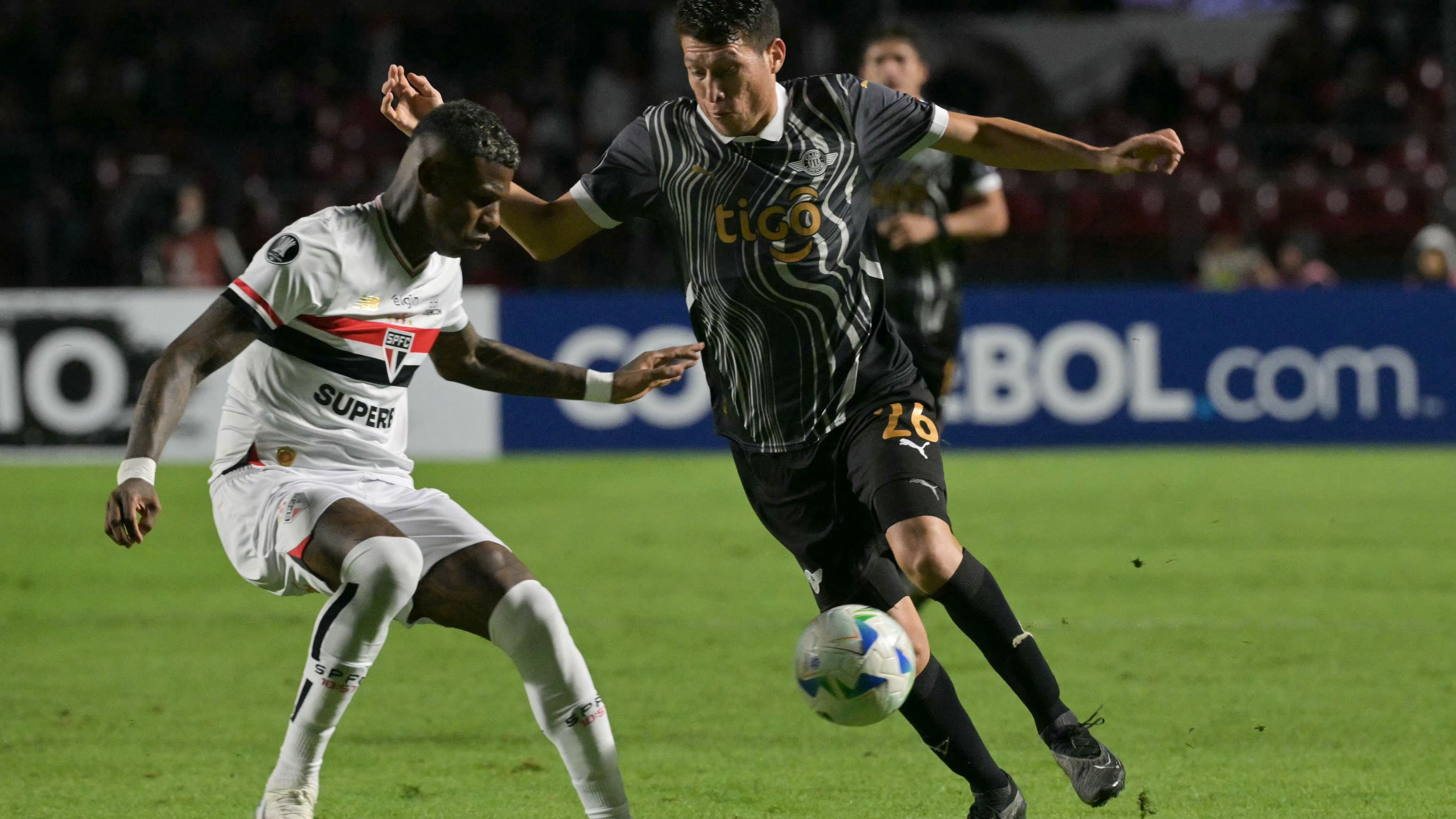 FBL-LIBERTADORES-SAOPAULO-LIBERTAD