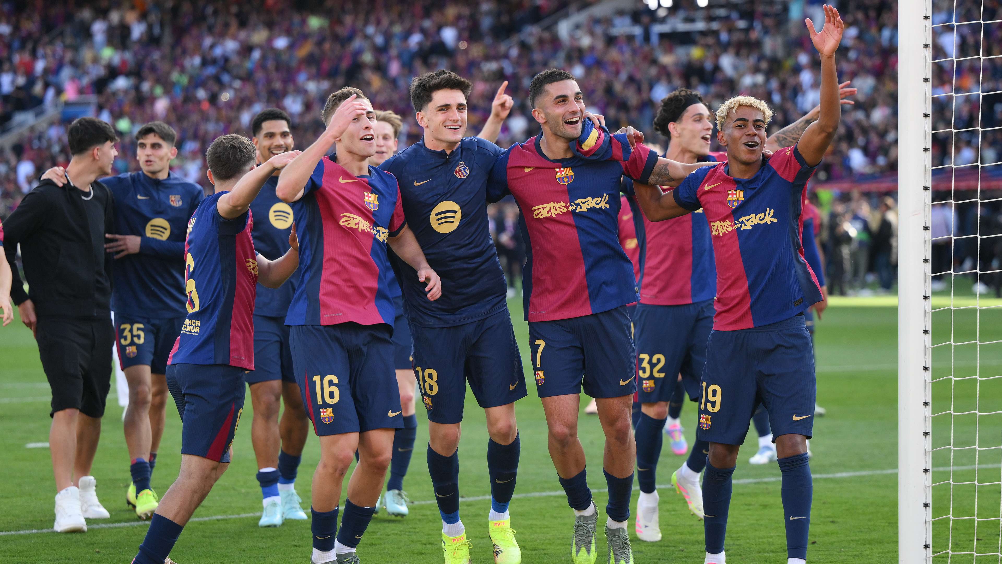 FC Barcelona v Real Madrid CF - La Liga EA Sports