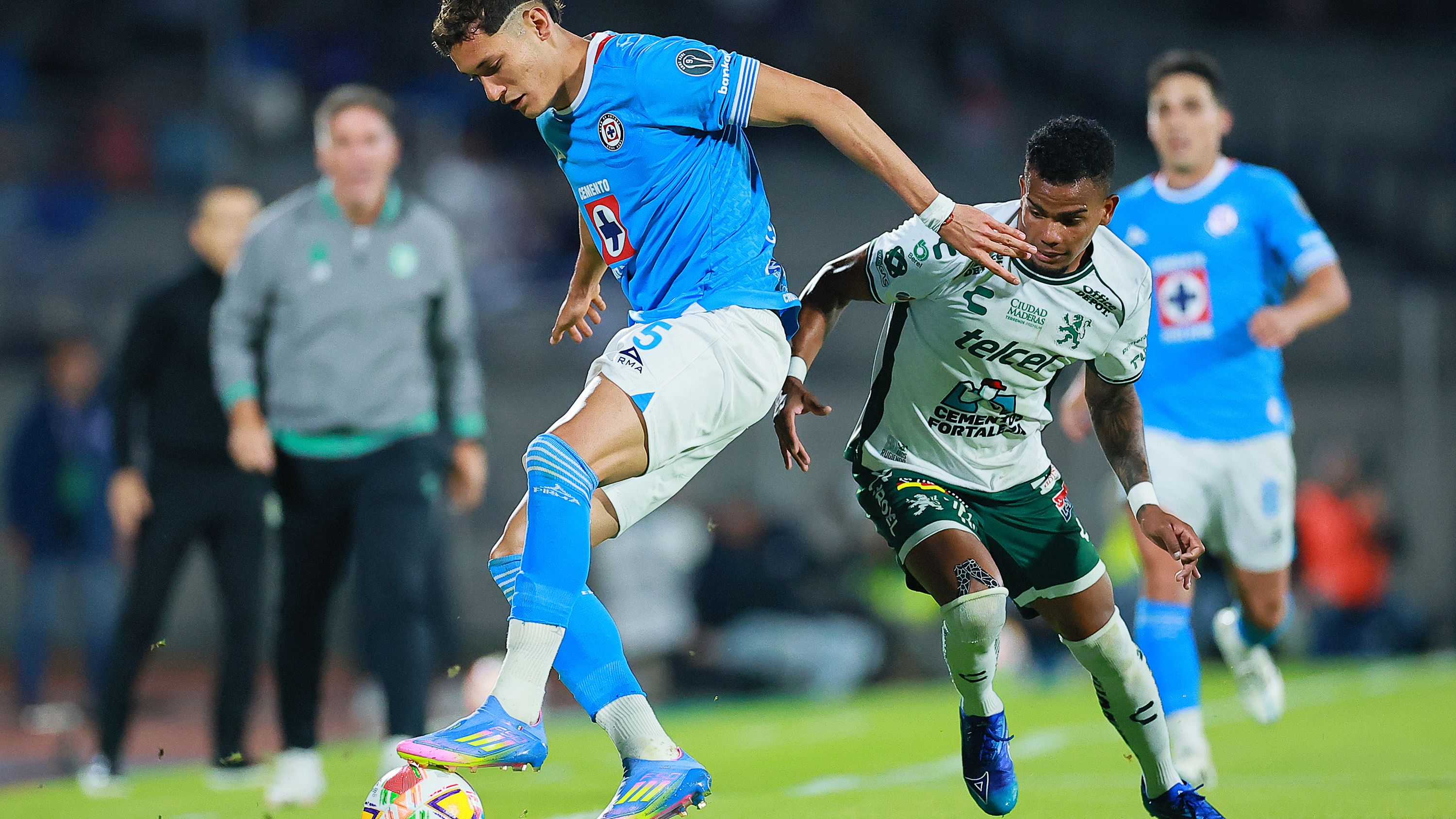 Cruz Azul v Leon - Playoffs Torneo Clausura 2025 Liga MX