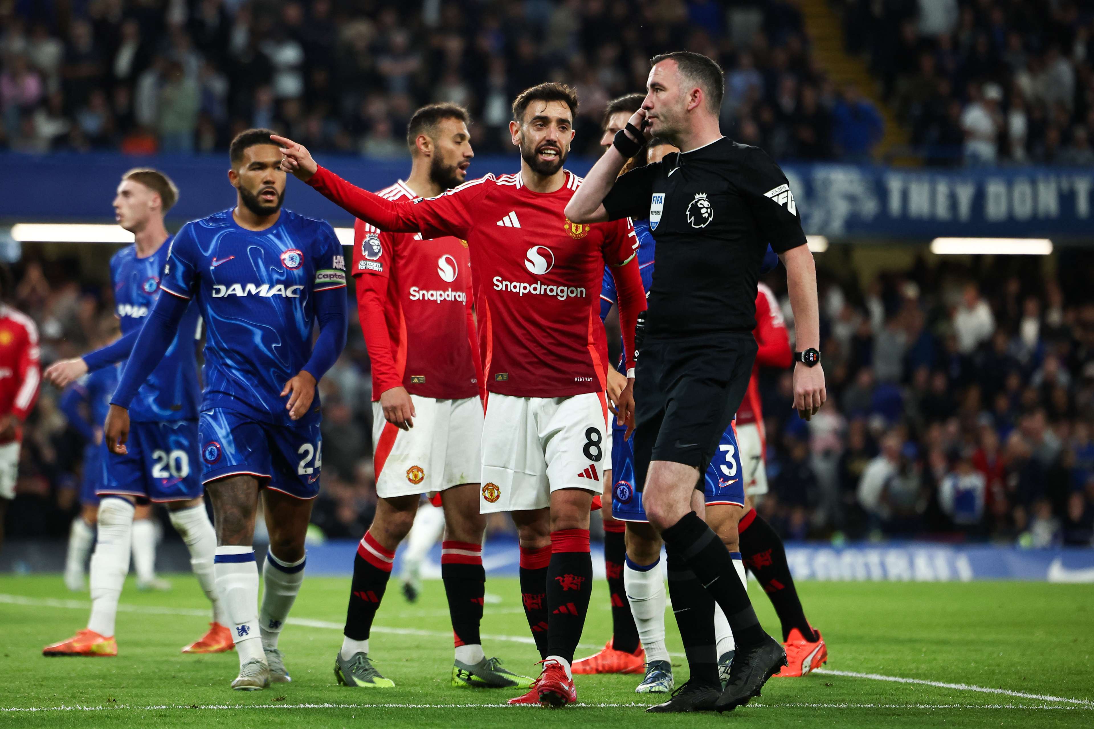 FBL-ENG-PR-CHELSEA-MAN UTD