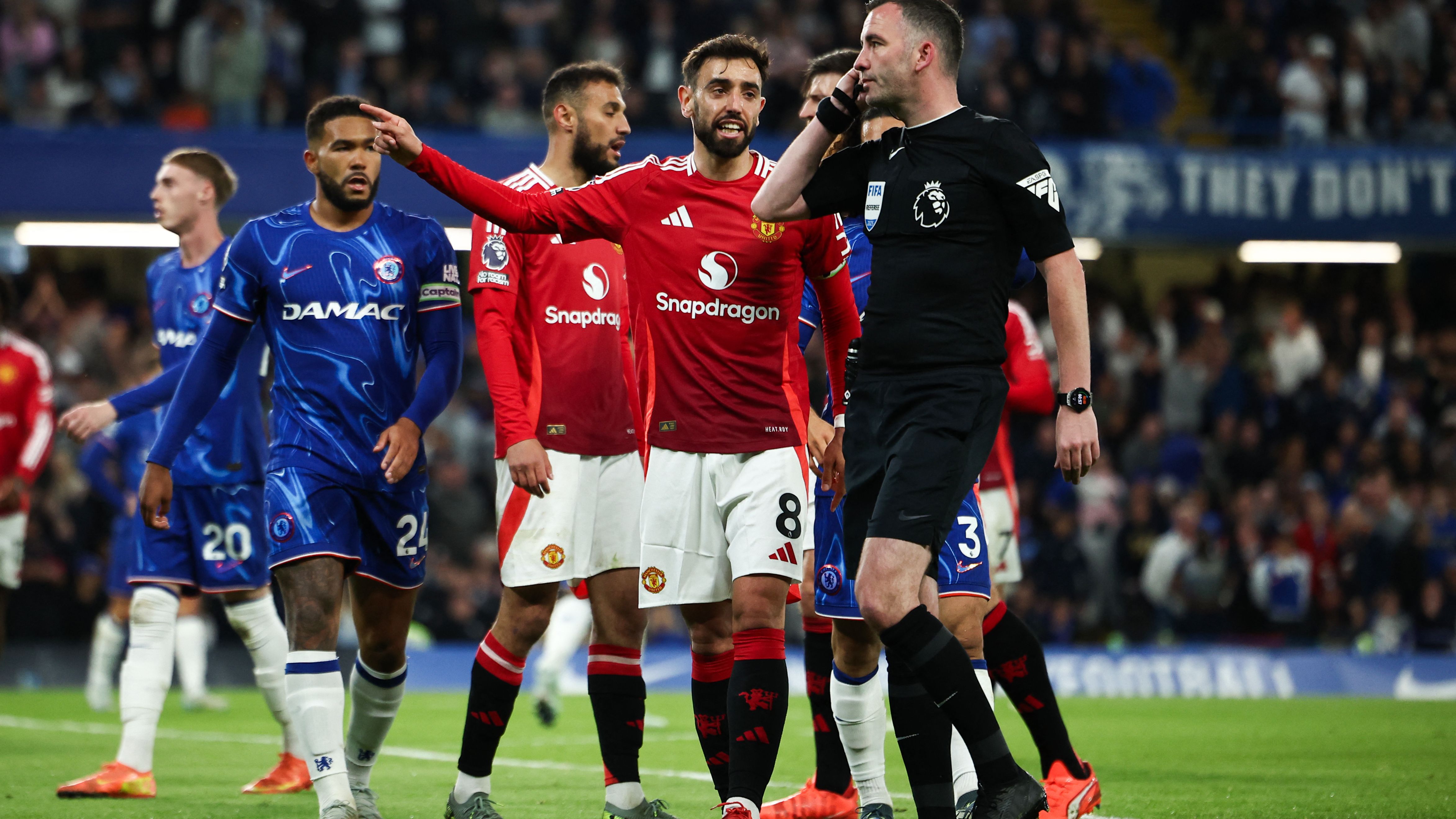 FBL-ENG-PR-CHELSEA-MAN UTD