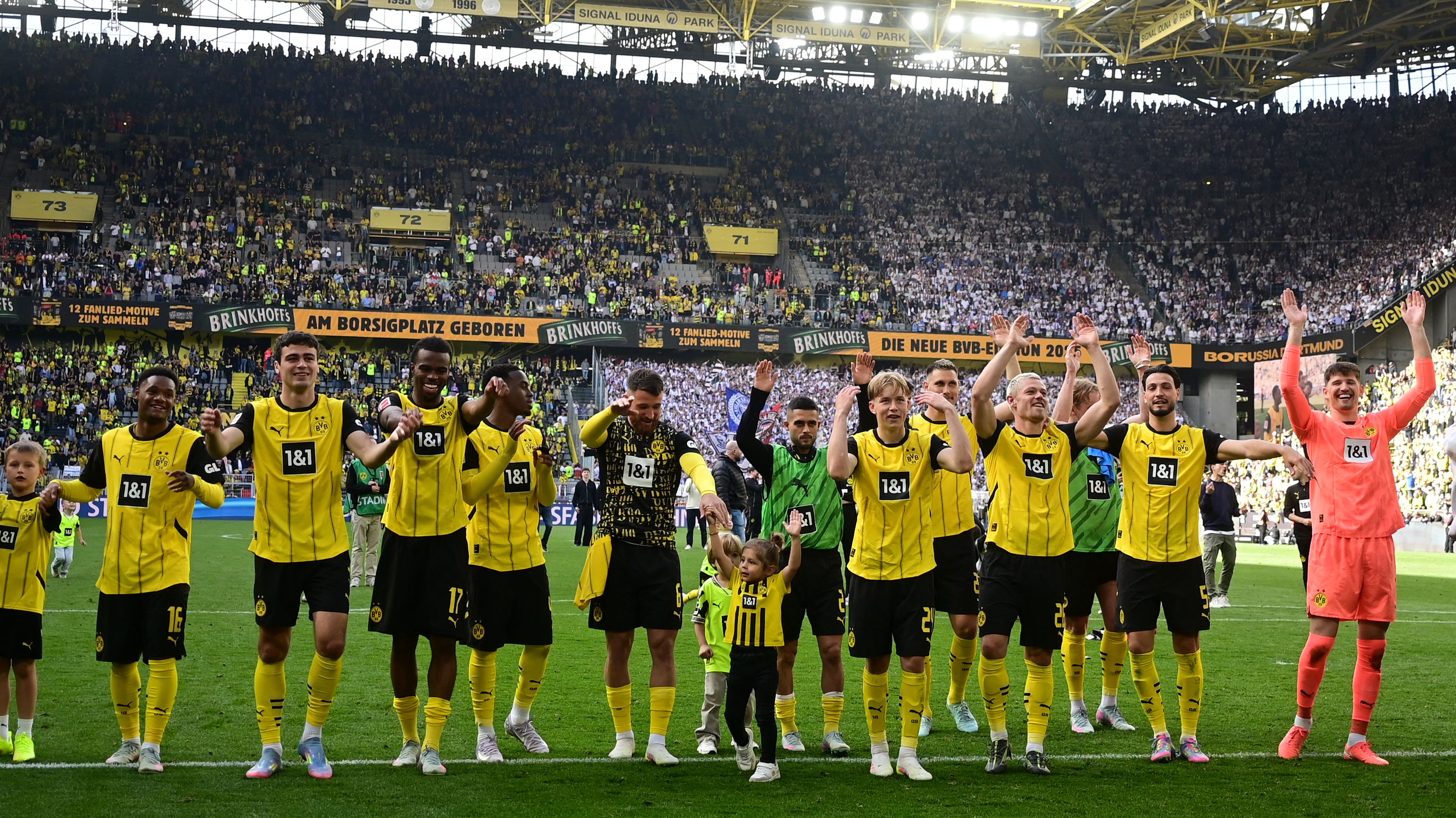 Borussia Dortmund spark football vs. soccer debate with cheeky beer truck at TST 7v7 tournament | Goal.com UK